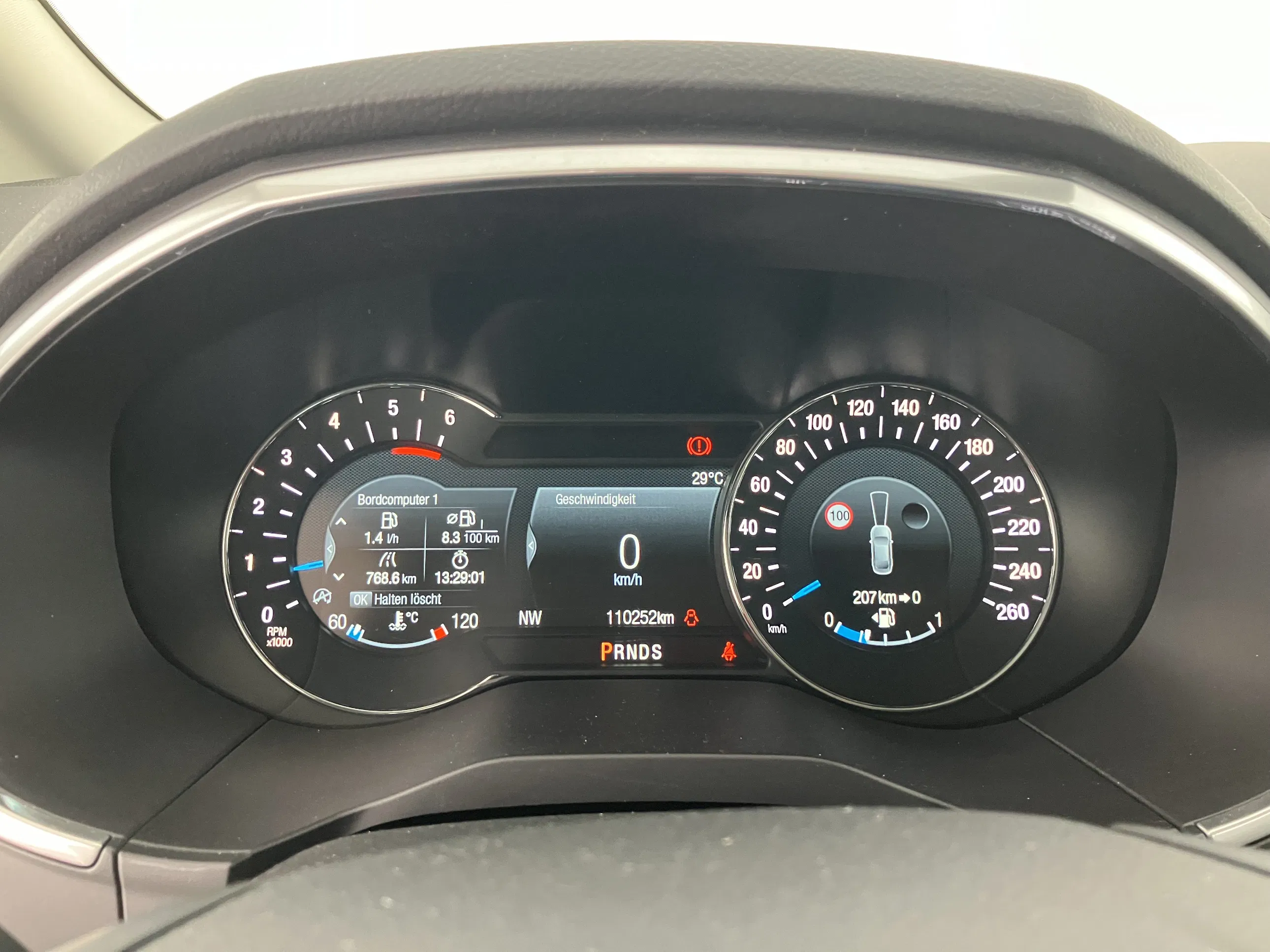 Ford S-MAX Titanium 2.0 EcoBlue SCR Aut. | Bild 9 von 31