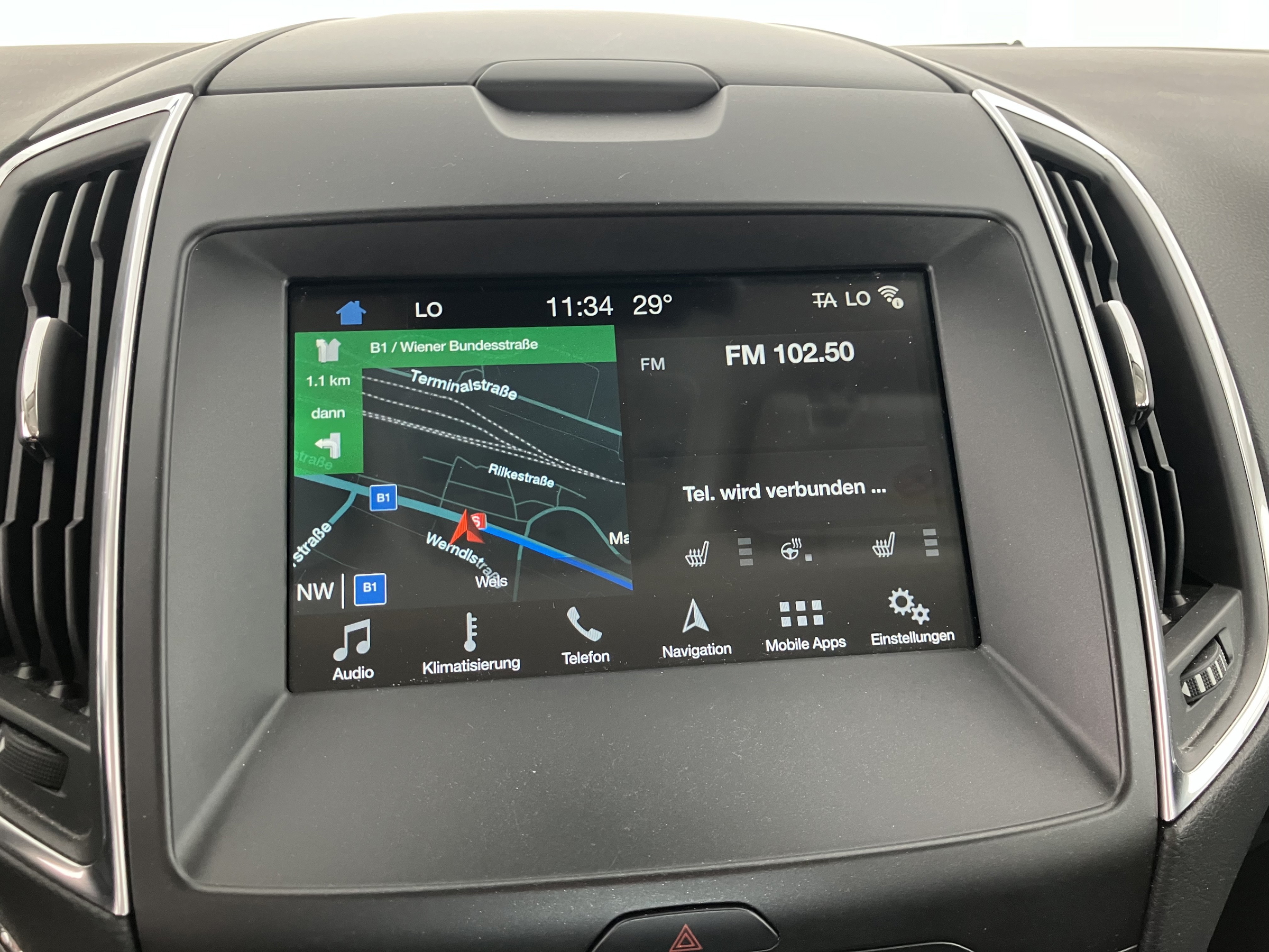 Ford S-MAX Titanium 2.0 EcoBlue SCR Aut. | Bild 10 von 31