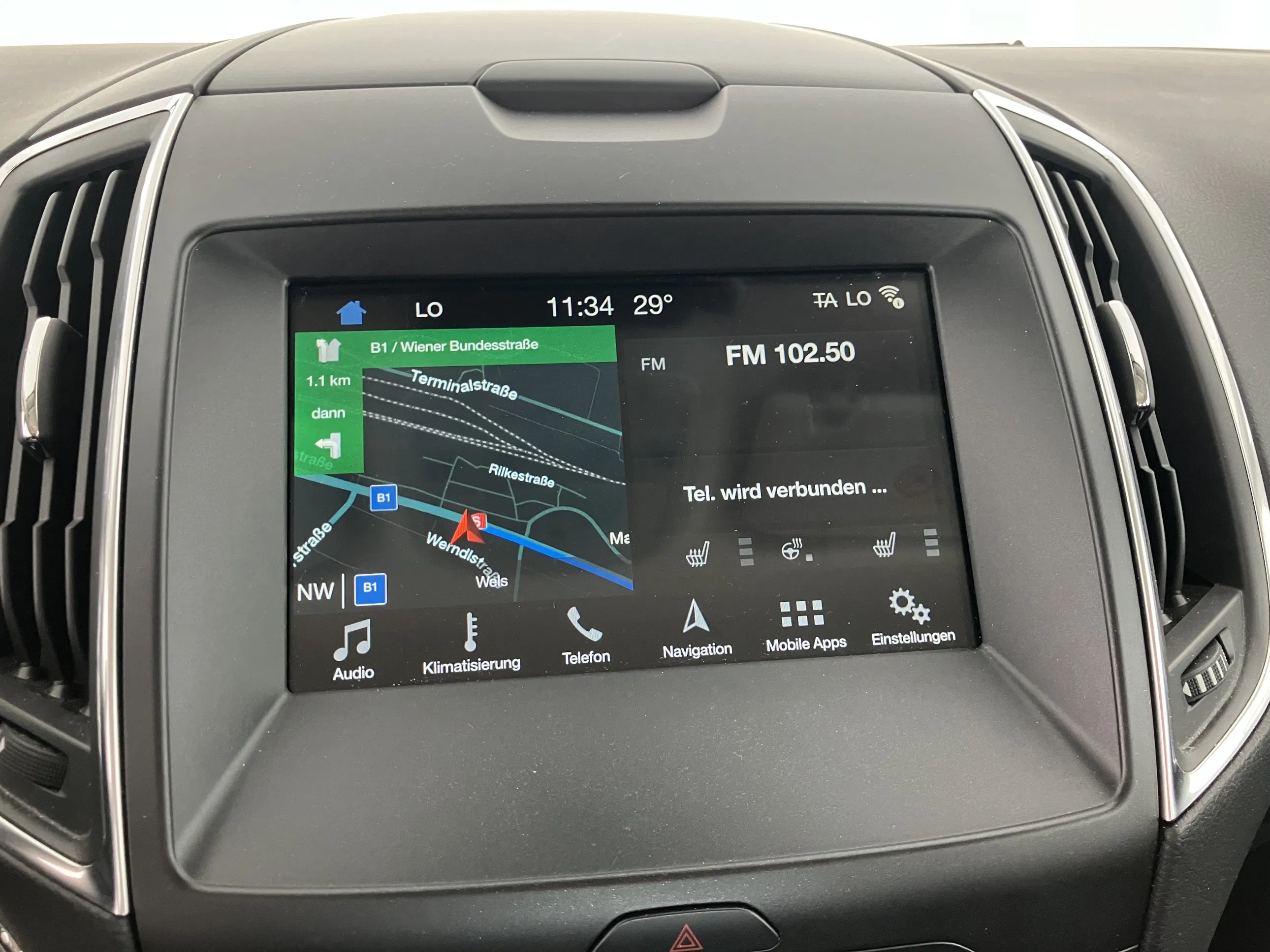 Ford S-MAX Titanium 2.0 EcoBlue SCR Aut. | Bild 10 von 31