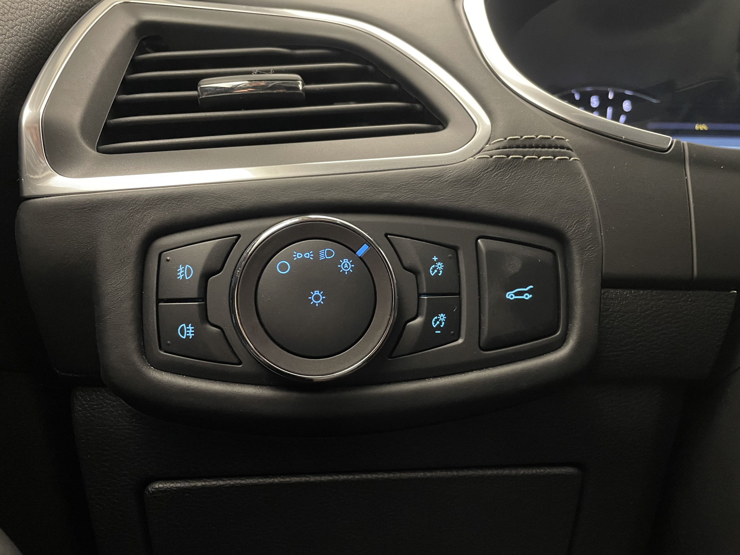 Ford Galaxy 2.0 EcoBlue Titanium | Bild 23 von 31