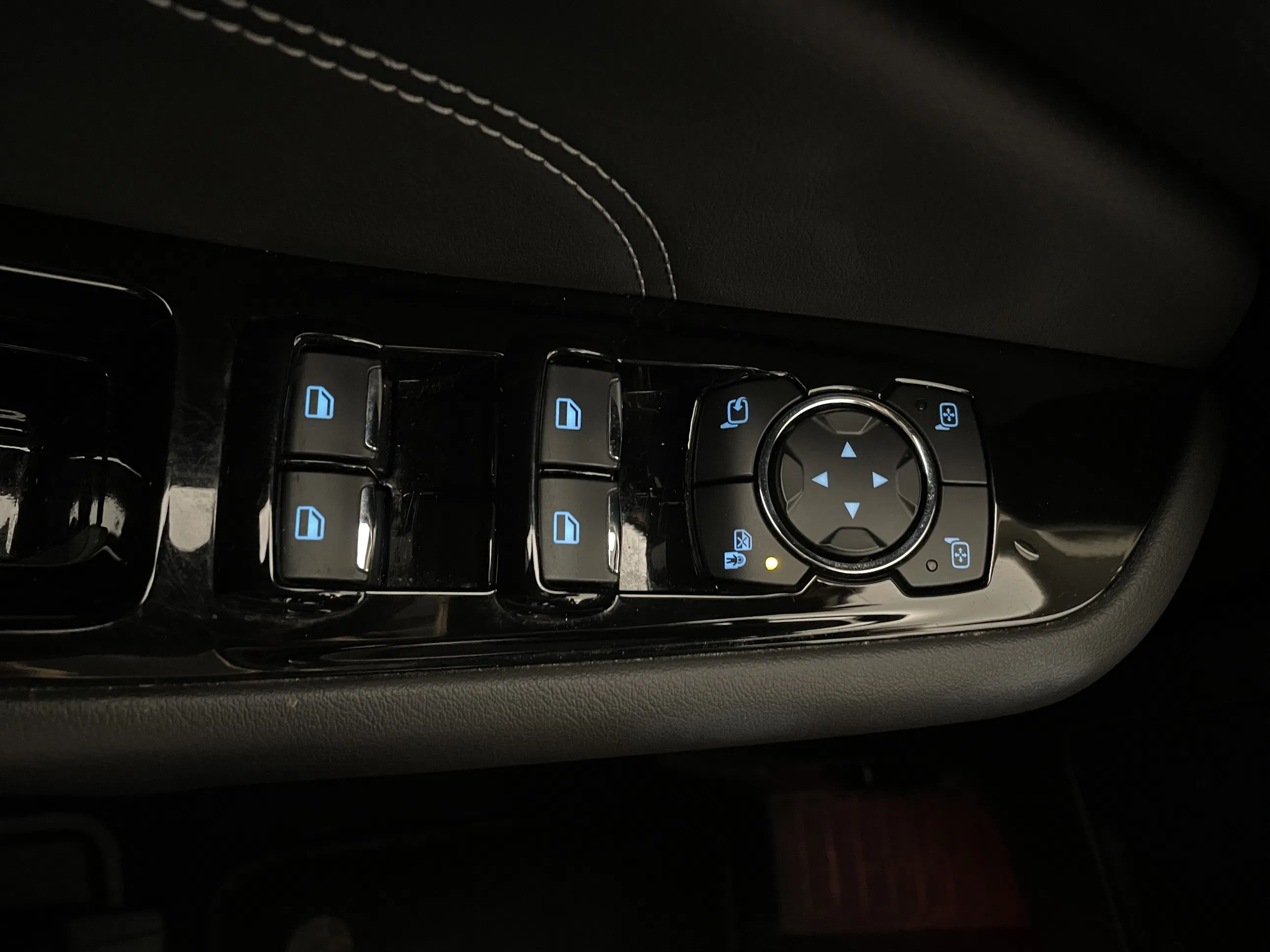 Ford Galaxy 2.0 EcoBlue Titanium | Bild 24 von 31