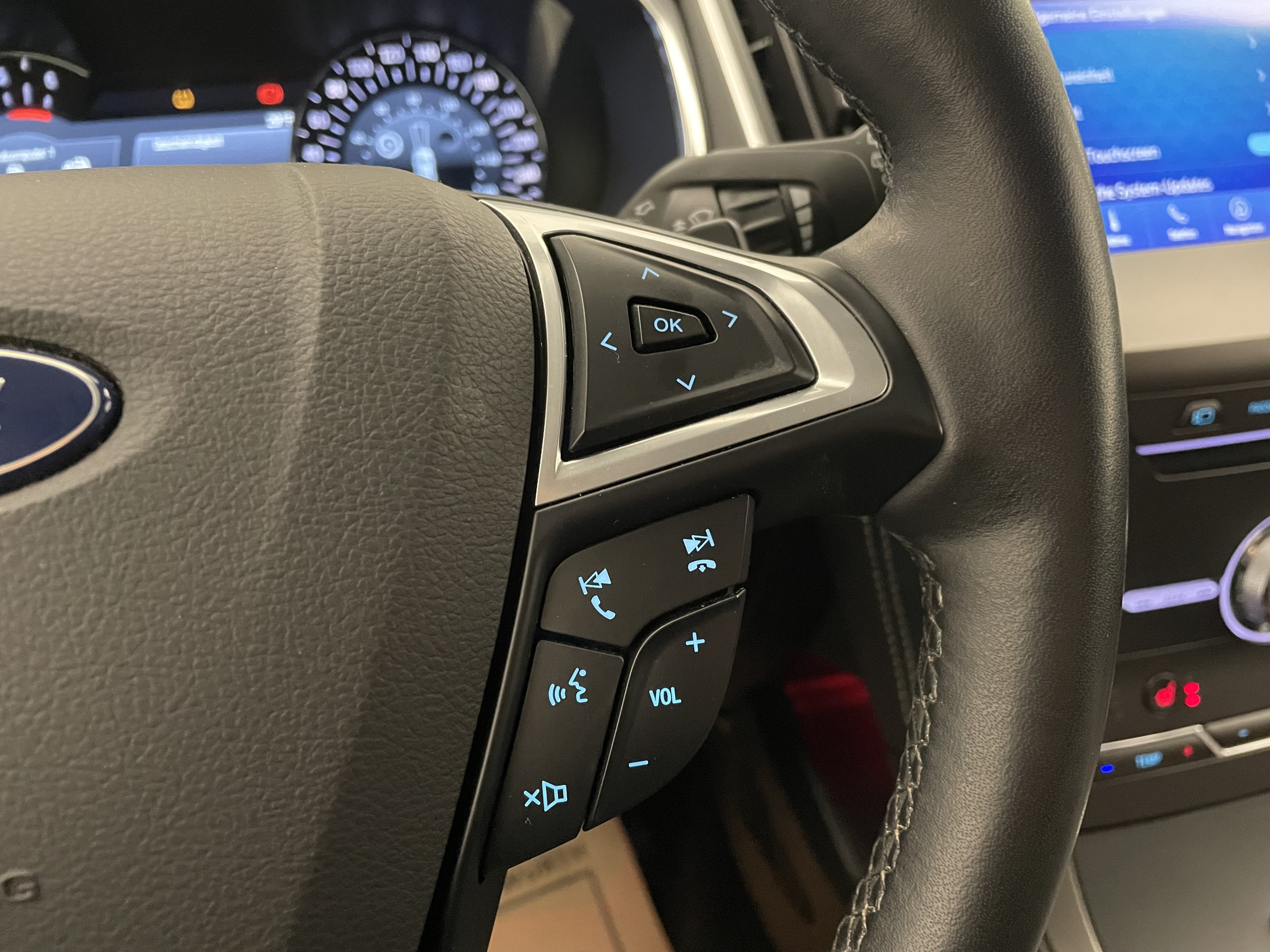 Ford Galaxy 2.0 EcoBlue Titanium | Bild 26 von 31