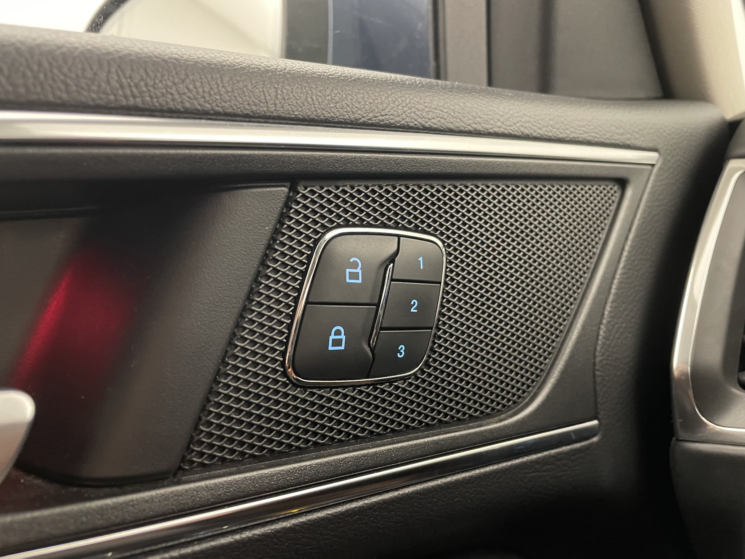 Ford Galaxy 2.0 EcoBlue Titanium | Bild 27 von 31