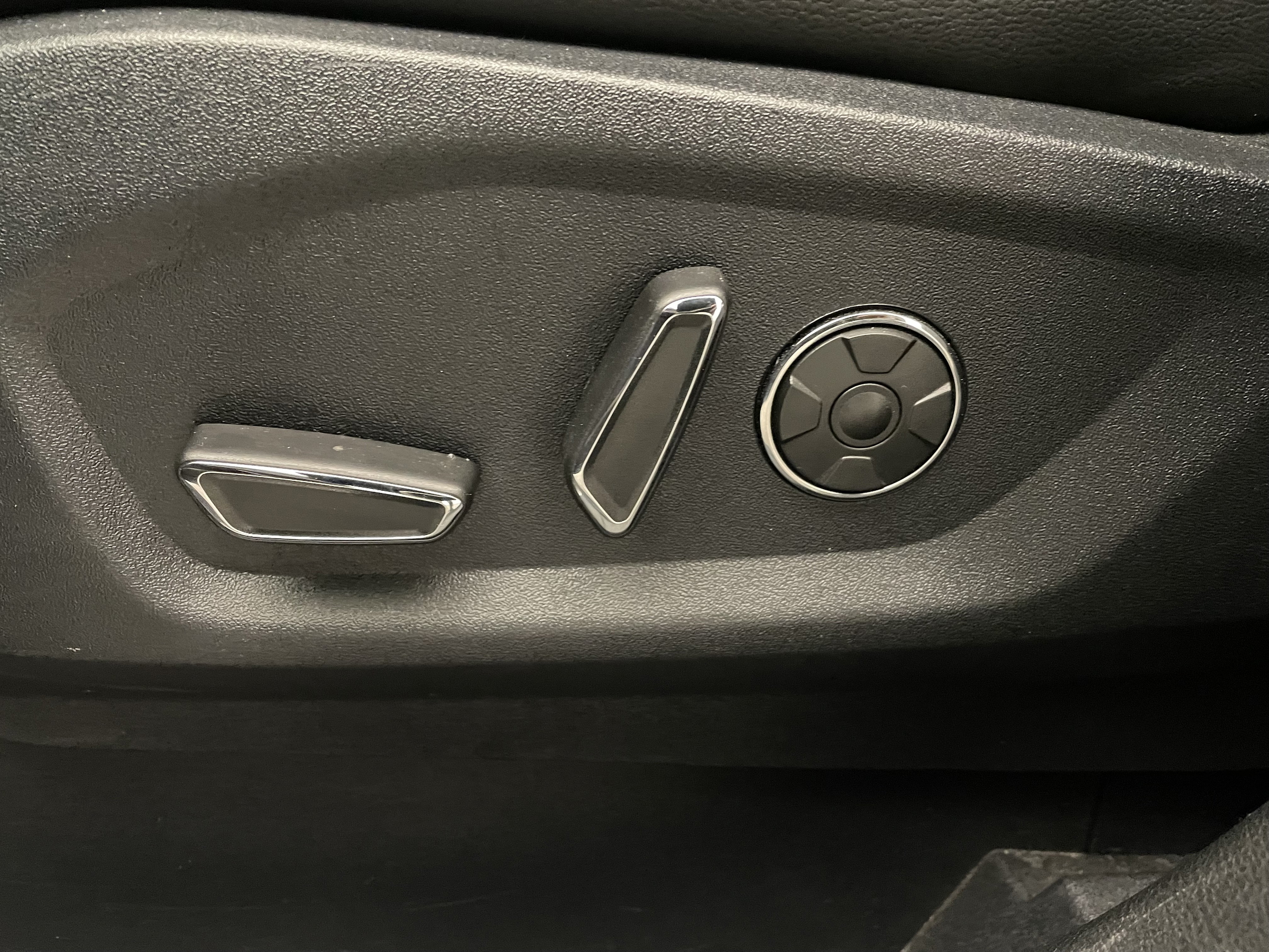 Ford Galaxy 2.0 EcoBlue Titanium | Bild 29 von 31