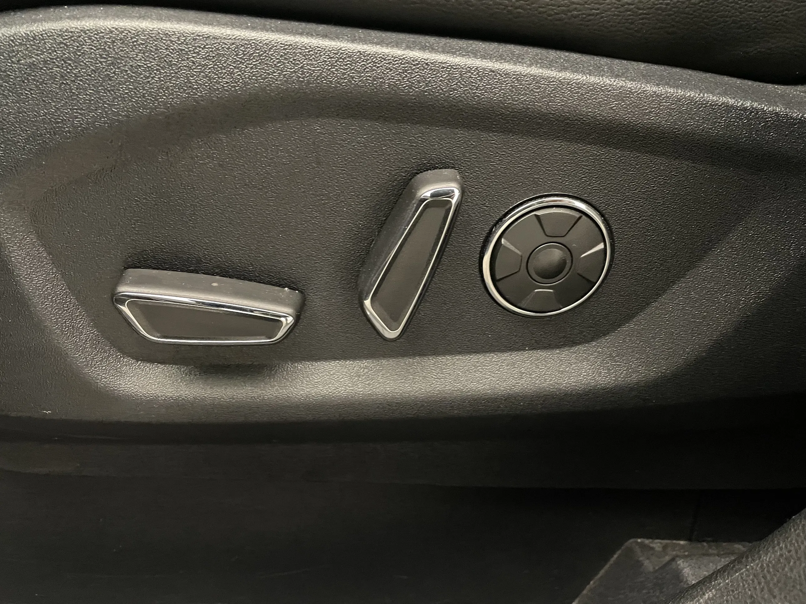 Ford Galaxy 2.0 EcoBlue Titanium | Bild 29 von 31