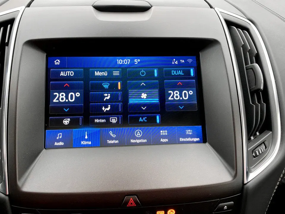 Ford Galaxy 2.0 EcoBlue Titanium | Bild 22 von 26