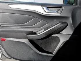 Ford Focus 1.0 EcoBoost Business | Thumbnail 7 von 19