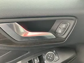 Ford Focus Traveller 1.5 EcoBlue Vignale | Thumbnail 15 von 31