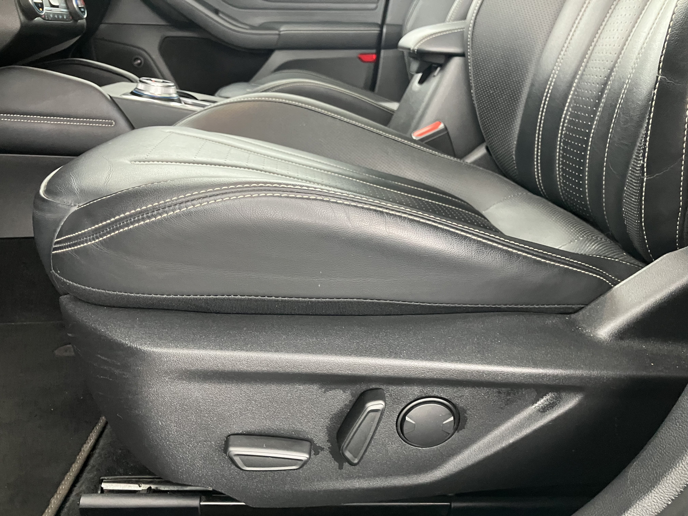 Ford Focus Traveller 1.5 EcoBlue Vignale | Bild 16 von 31