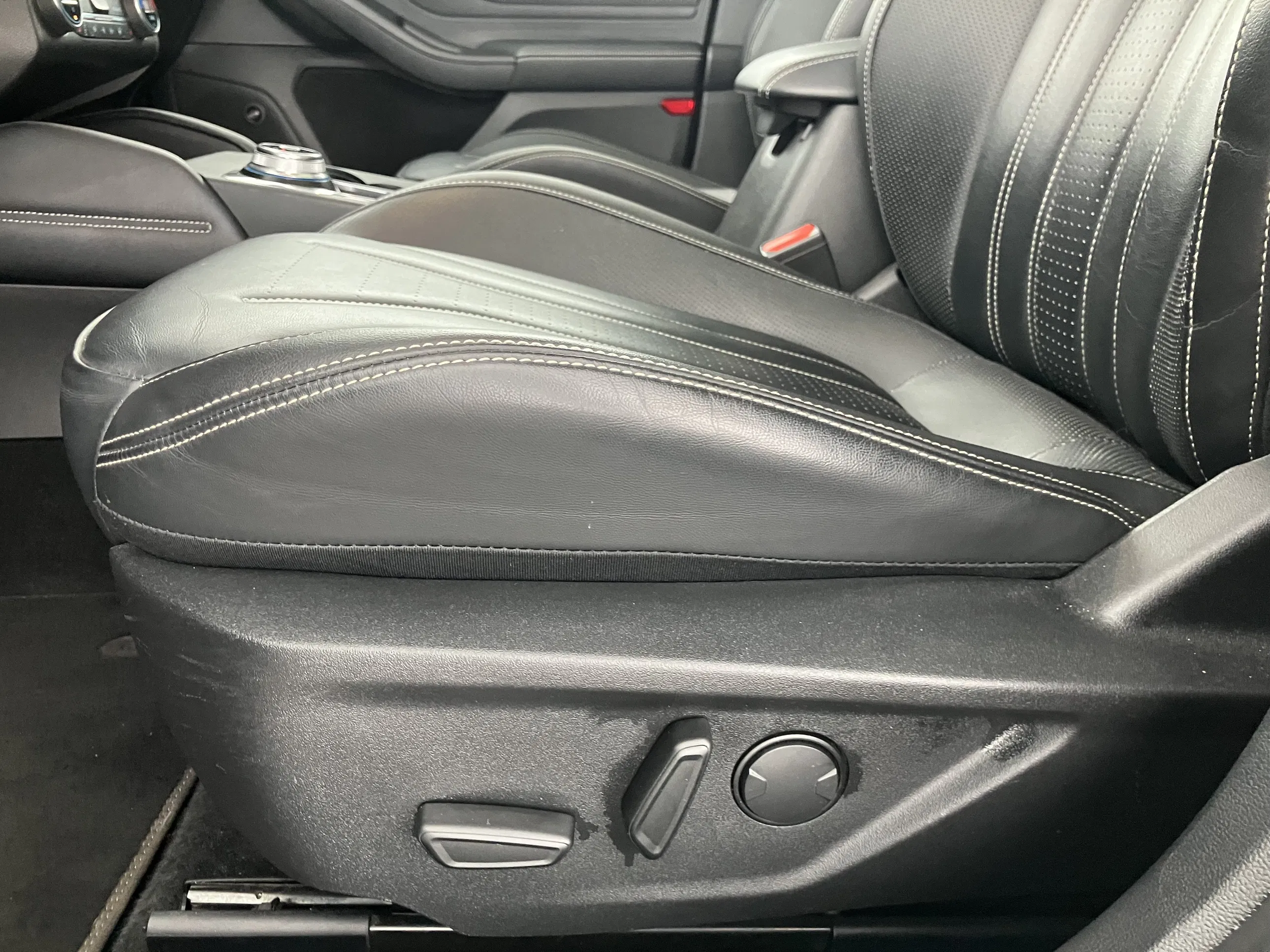 Ford Focus Traveller 1.5 EcoBlue Vignale | Bild 16 von 31