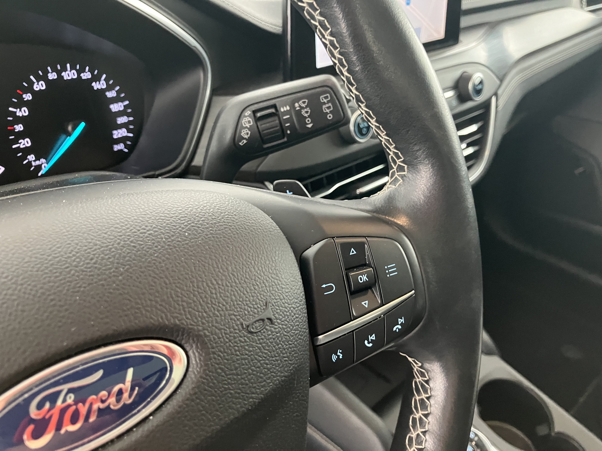 Ford Focus Traveller 1.5 EcoBlue Vignale | Bild 20 von 31