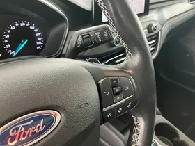 Ford Focus Traveller 1.5 EcoBlue Vignale | Thumbnail 20 von 31