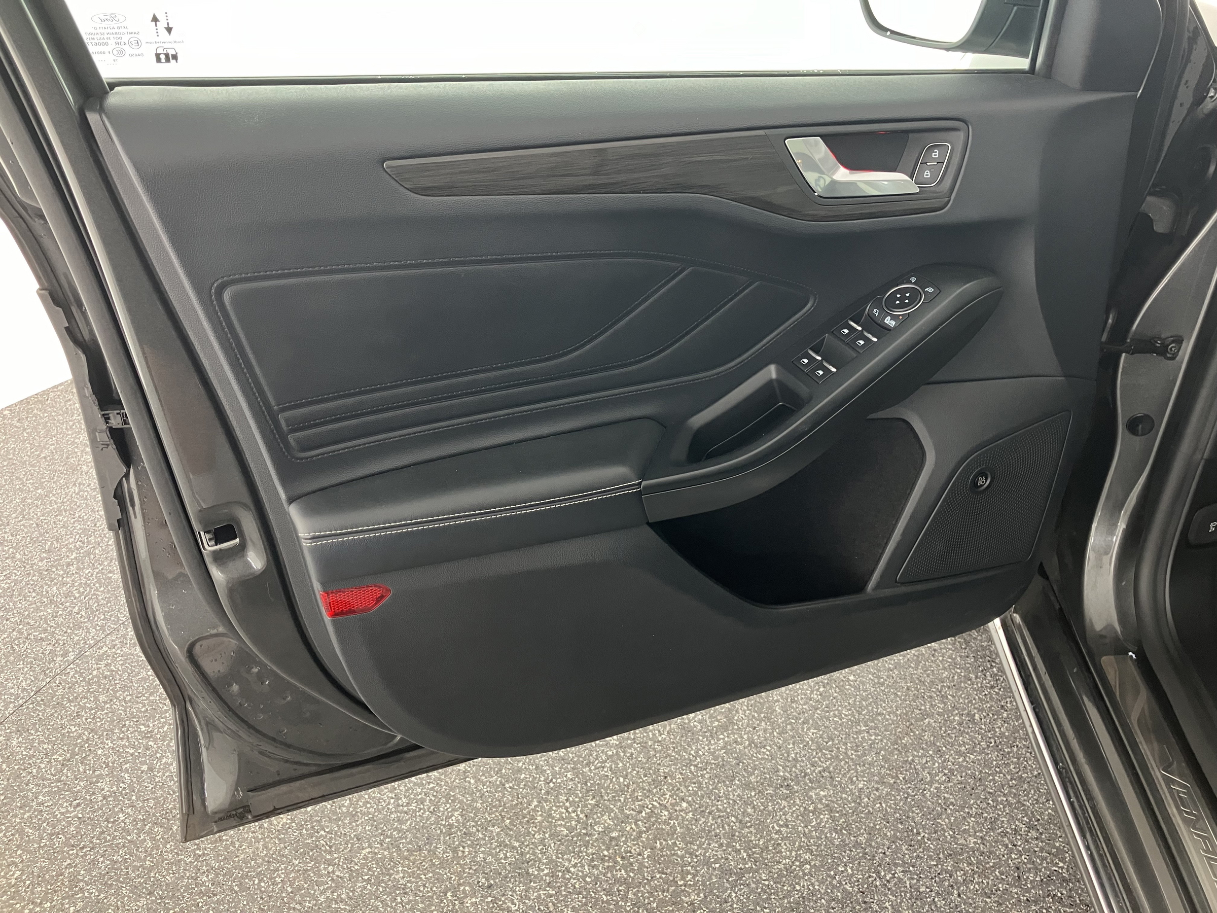 Ford Focus Traveller 1.5 EcoBlue Vignale | Bild 5 von 31