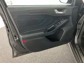 Ford Focus Traveller 1.5 EcoBlue Vignale | Thumbnail 5 von 31