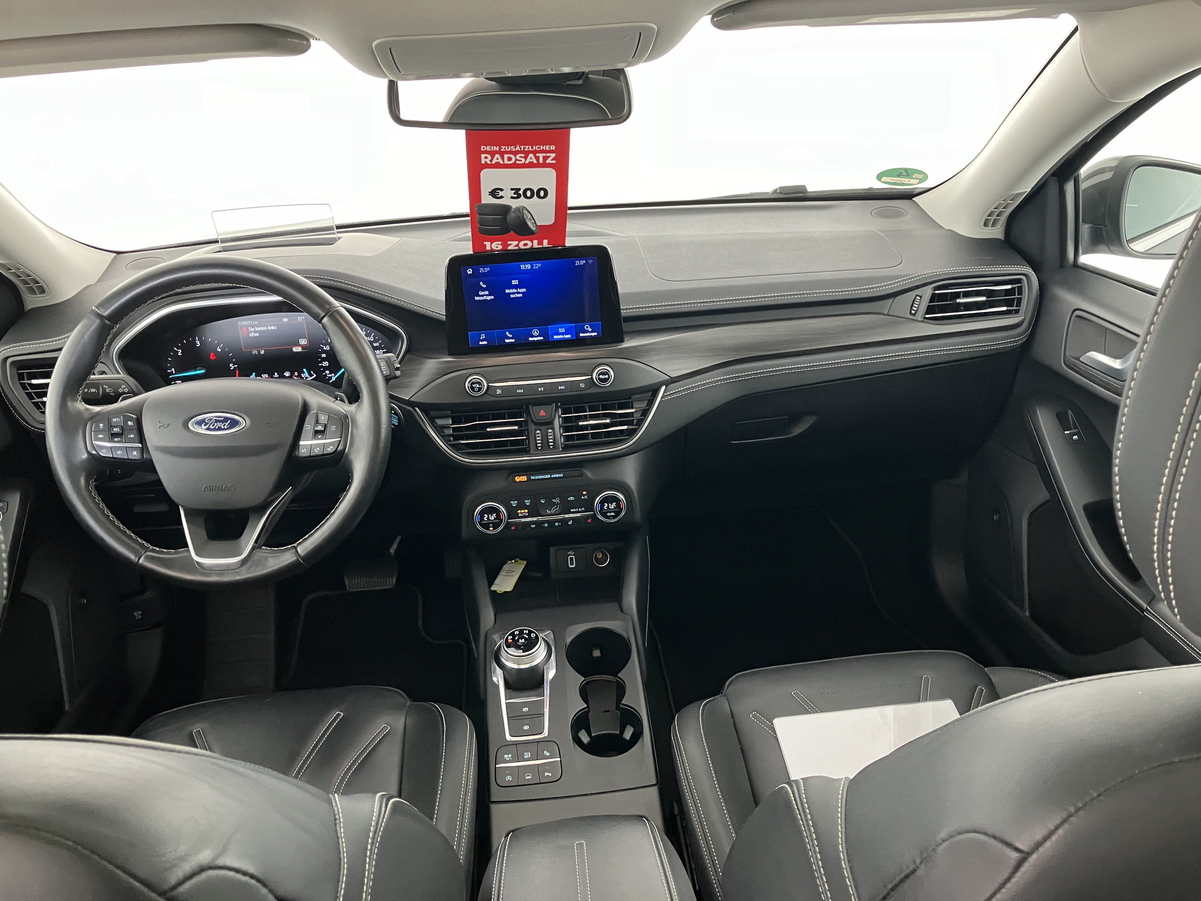 Ford Focus Traveller 1.5 EcoBlue Vignale | Bild 6 von 31