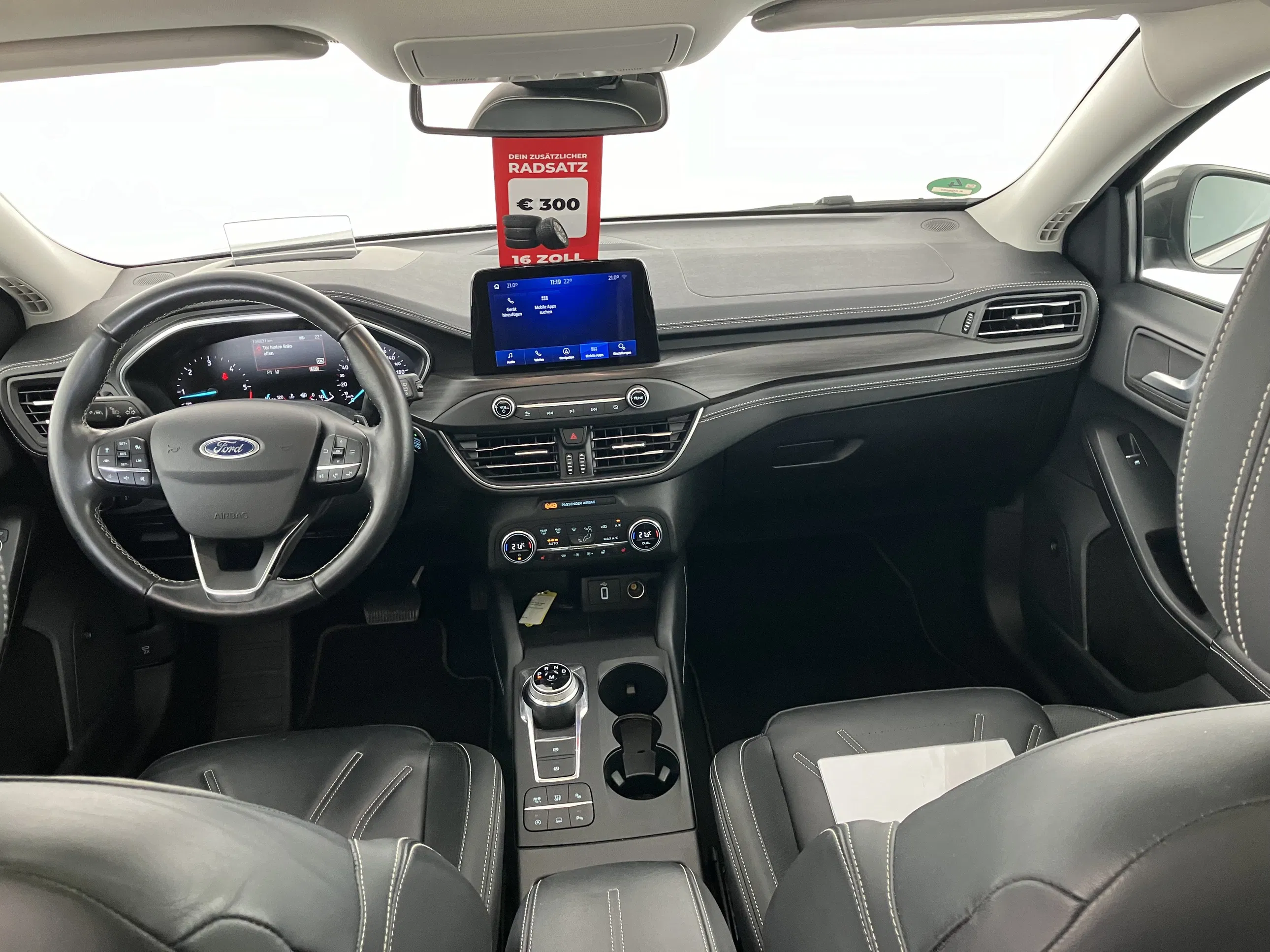 Ford Focus Traveller 1.5 EcoBlue Vignale | Bild 6 von 31