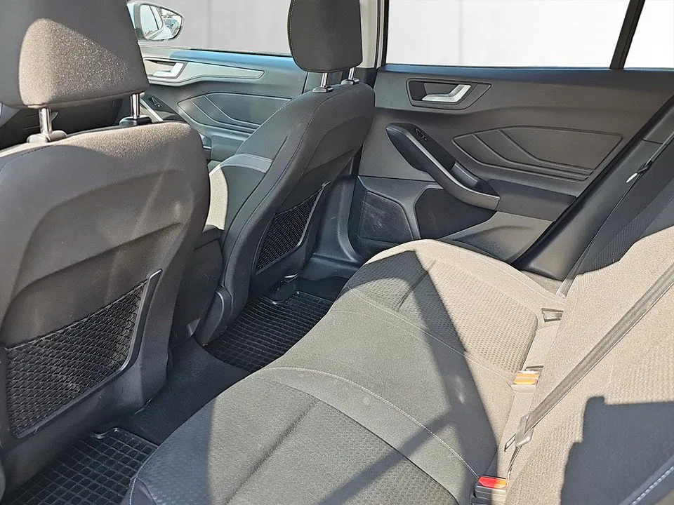 Ford Focus Traveller 1.5 EcoBlue | Bild 21 von 23