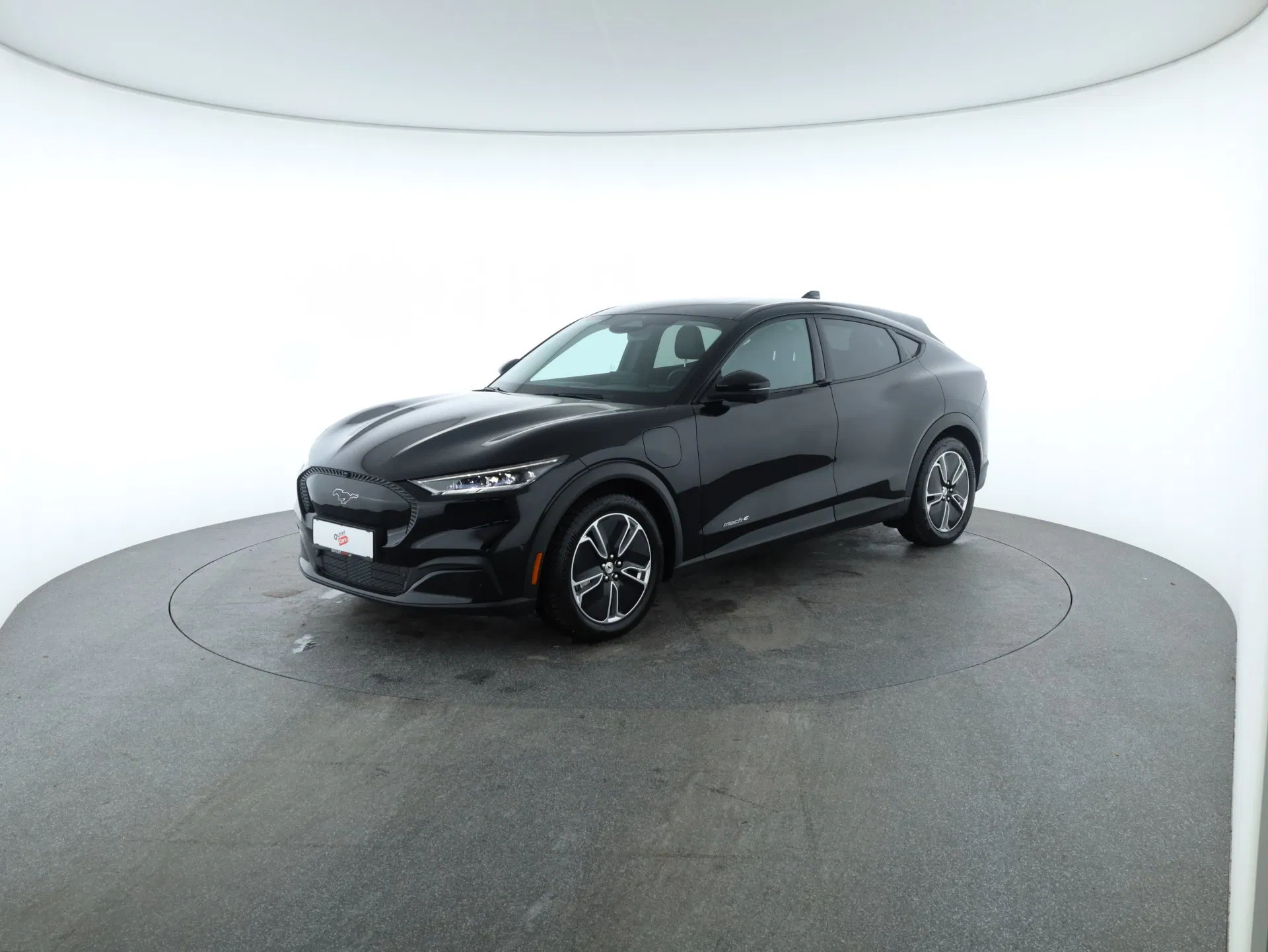 Ford Mustang Mach-E Elektro 72,6kWh Standard Range | Bild 1 von 30