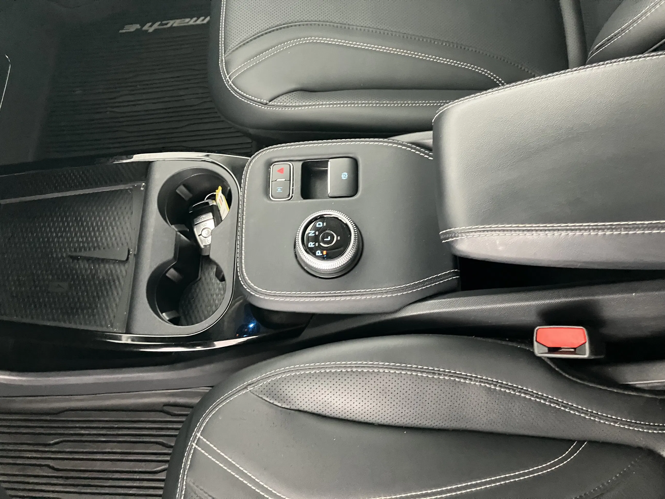 Ford Mustang Mach-E Elektro 72,6kWh Standard Range | Bild 16 von 30