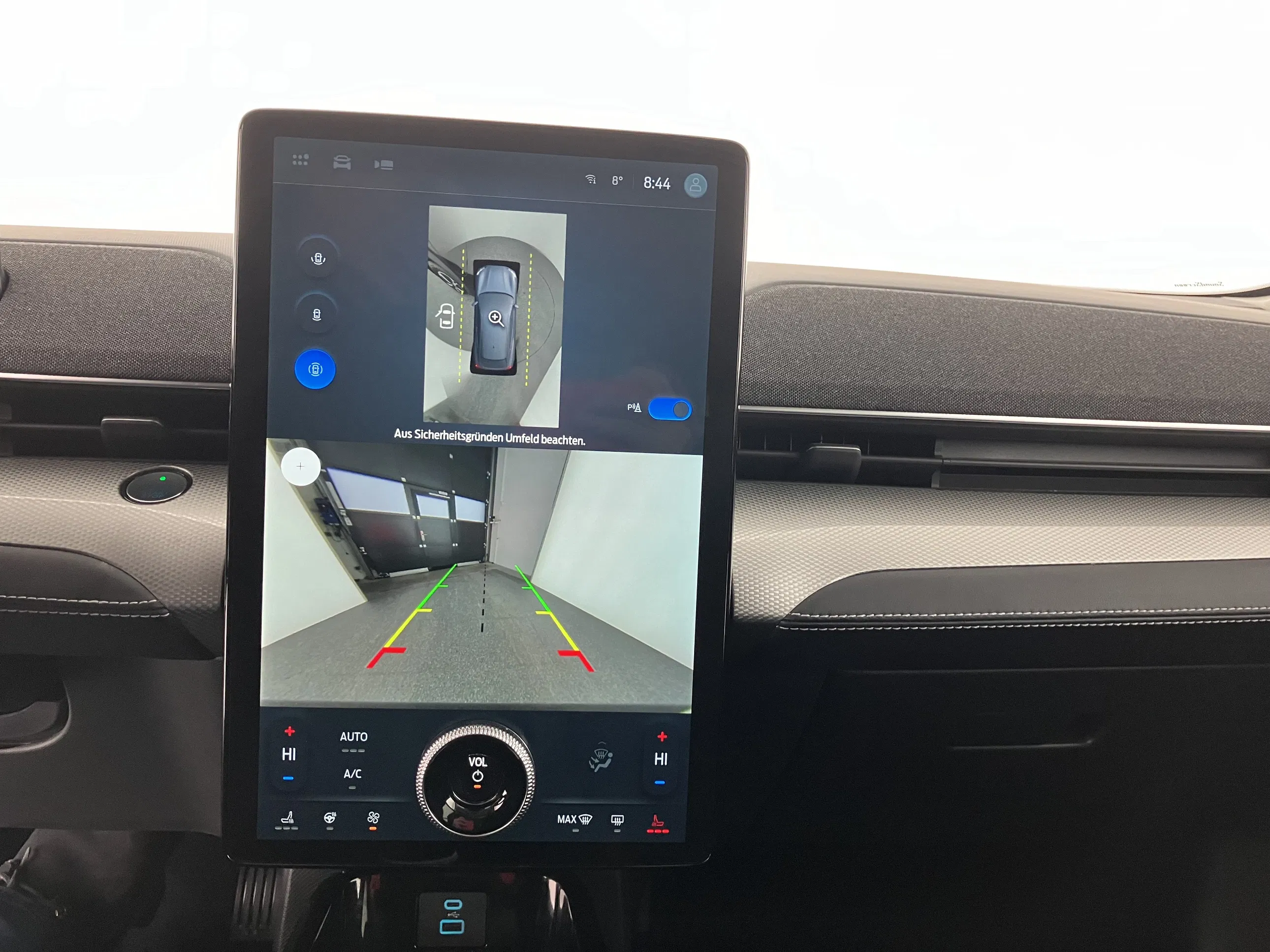 Ford Mustang Mach-E Elektro 72,6kWh Standard Range | Bild 19 von 30