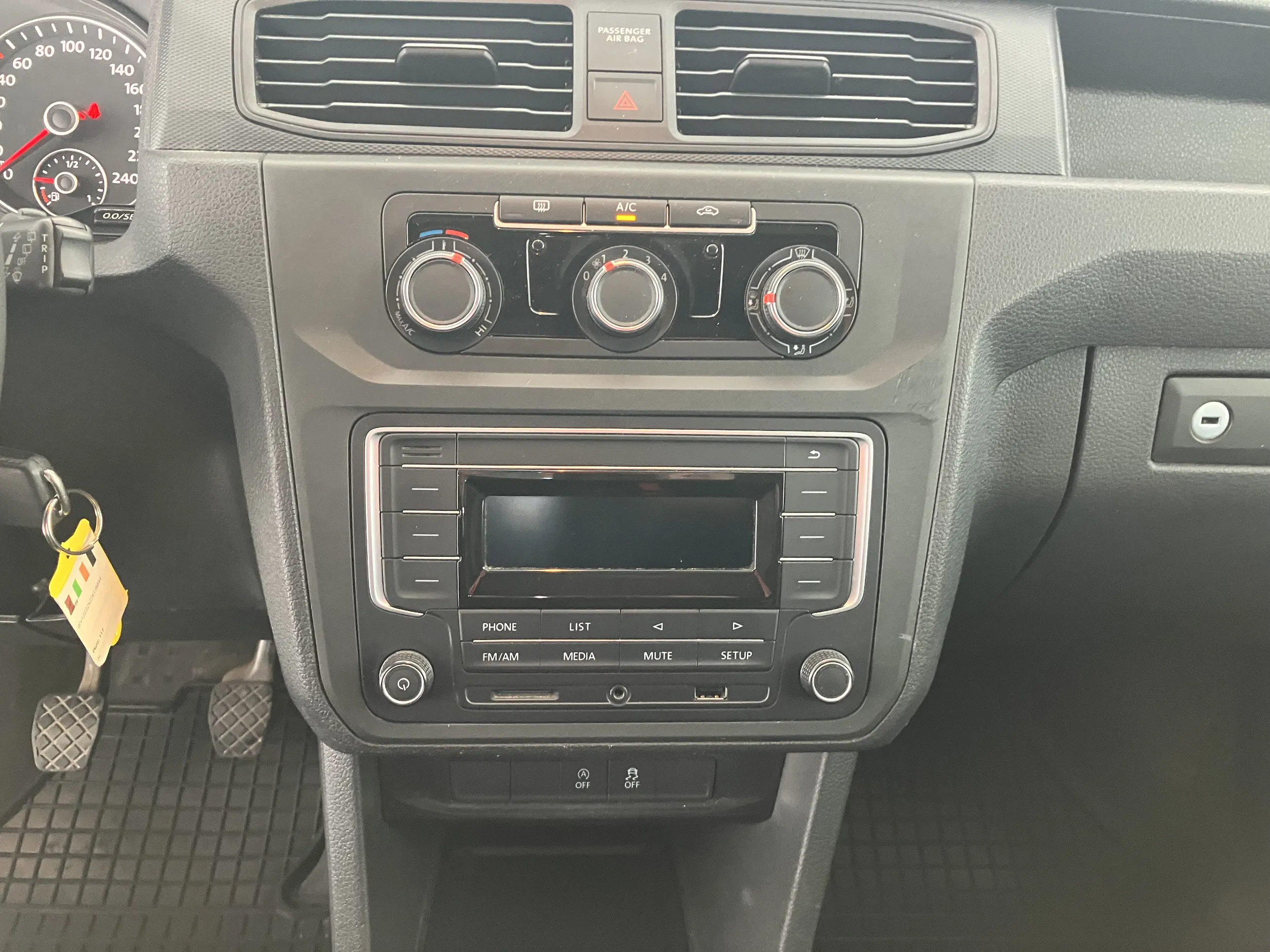 VW Caddy Nfz Kasten 2.0 TDI 4Motion BMT Kasten | Bild 18 von 25