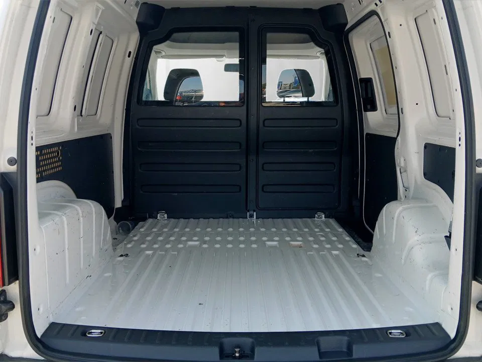 VW Caddy Cargo Kasten 2.0 TDI | Bild 14 von 14