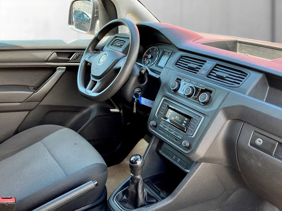 VW Caddy Nfz Kasten 2.0 TDI 4Motion | Bild 14 von 17