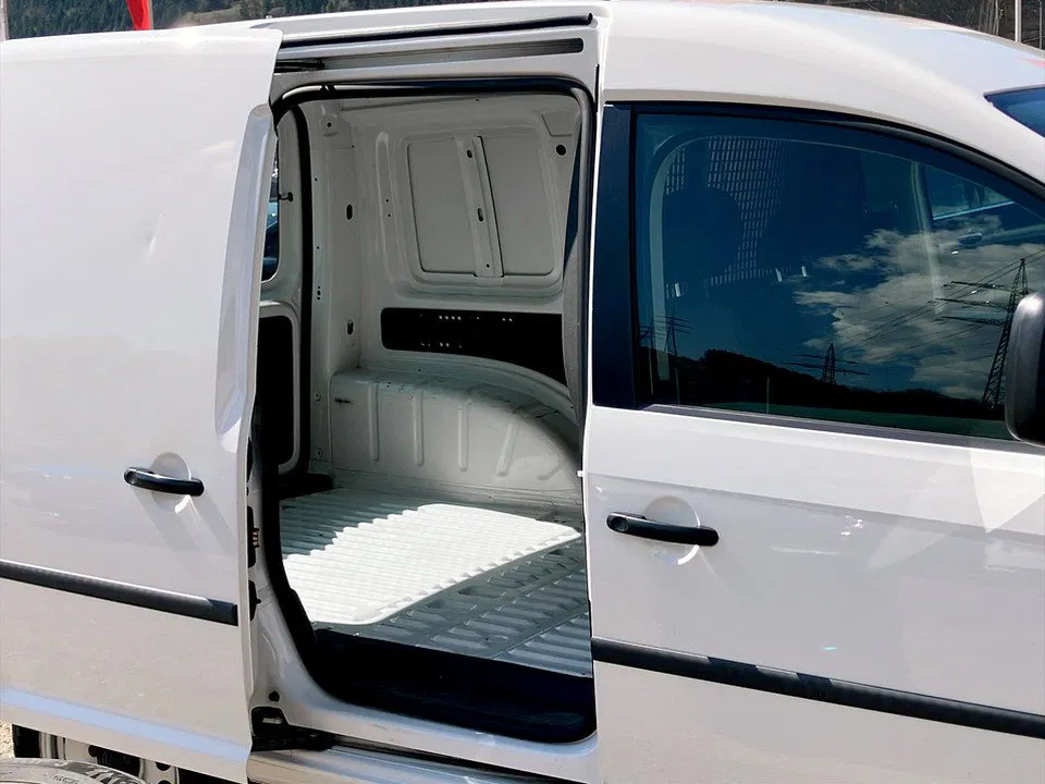 VW Caddy Nfz Kasten 2.0 TDI 4Motion | Bild 17 von 17