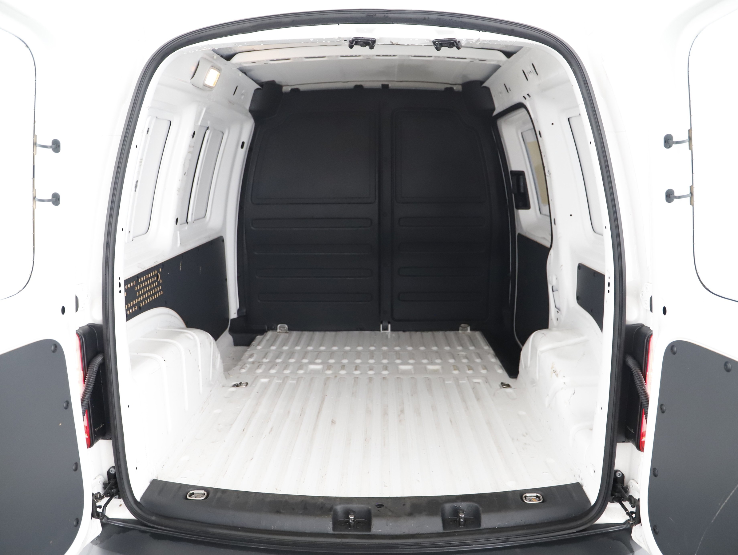 VW Caddy Nfz Kasten 2.0 TDI BMT Kasten | Bild 16 von 22