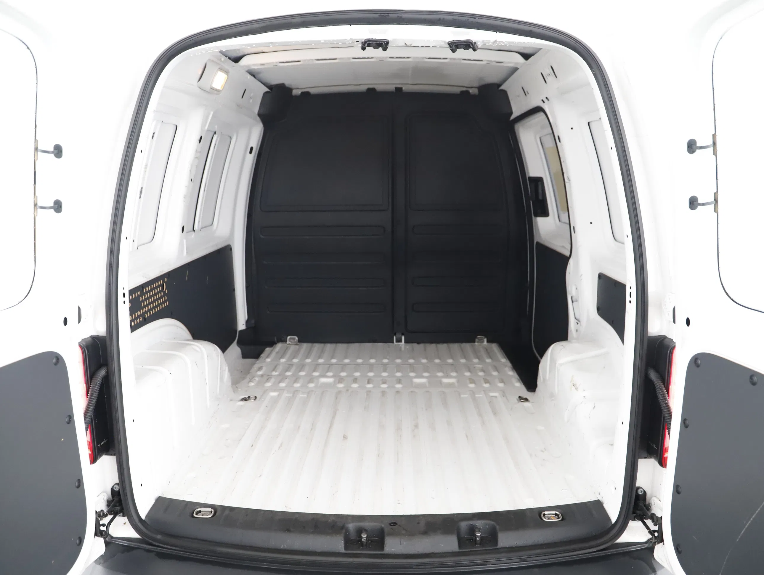 VW Caddy Nfz Kasten 2.0 TDI BMT Kasten | Bild 16 von 22