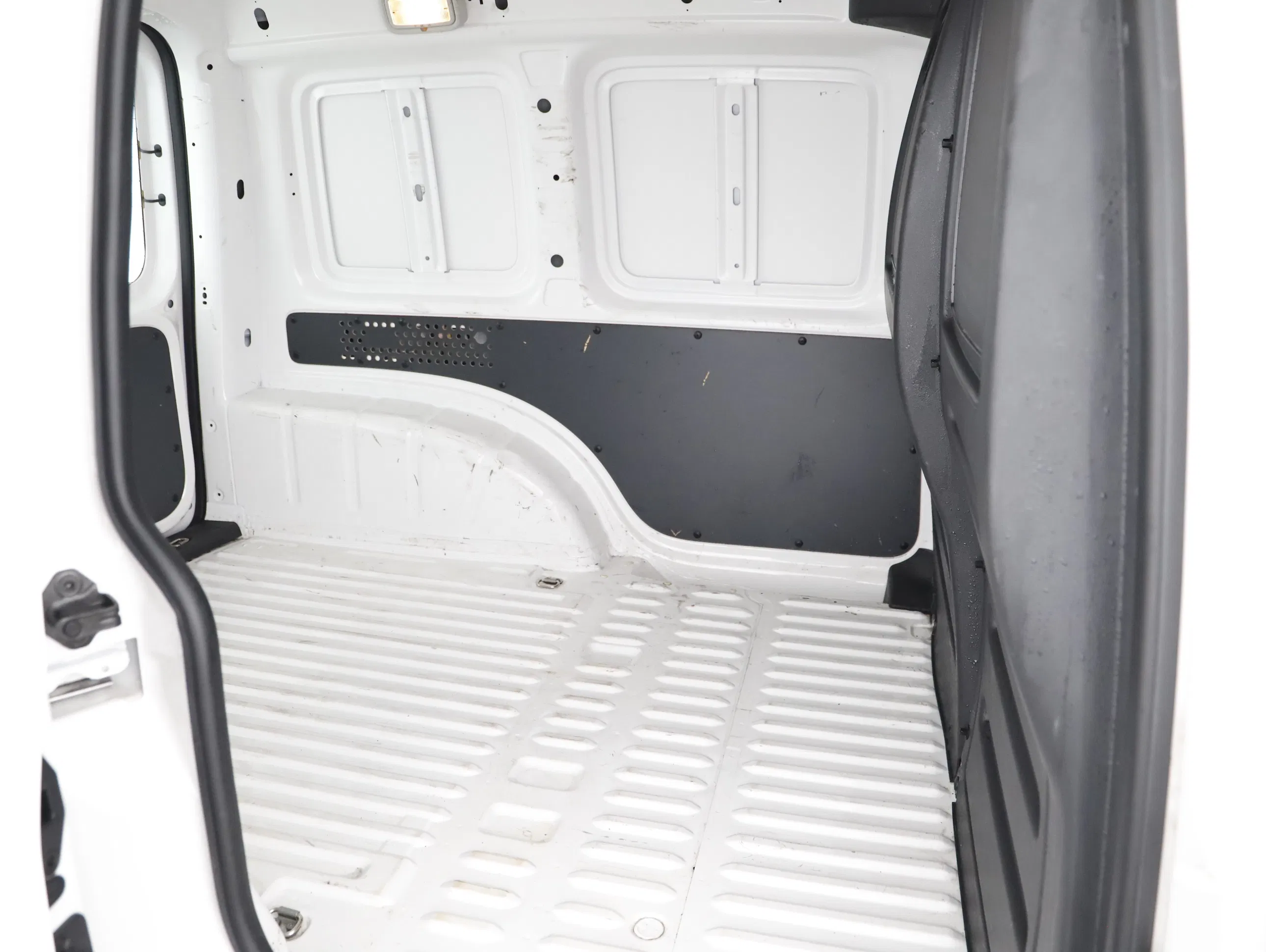 VW Caddy Nfz Kasten 2.0 TDI BMT Kasten | Bild 17 von 22