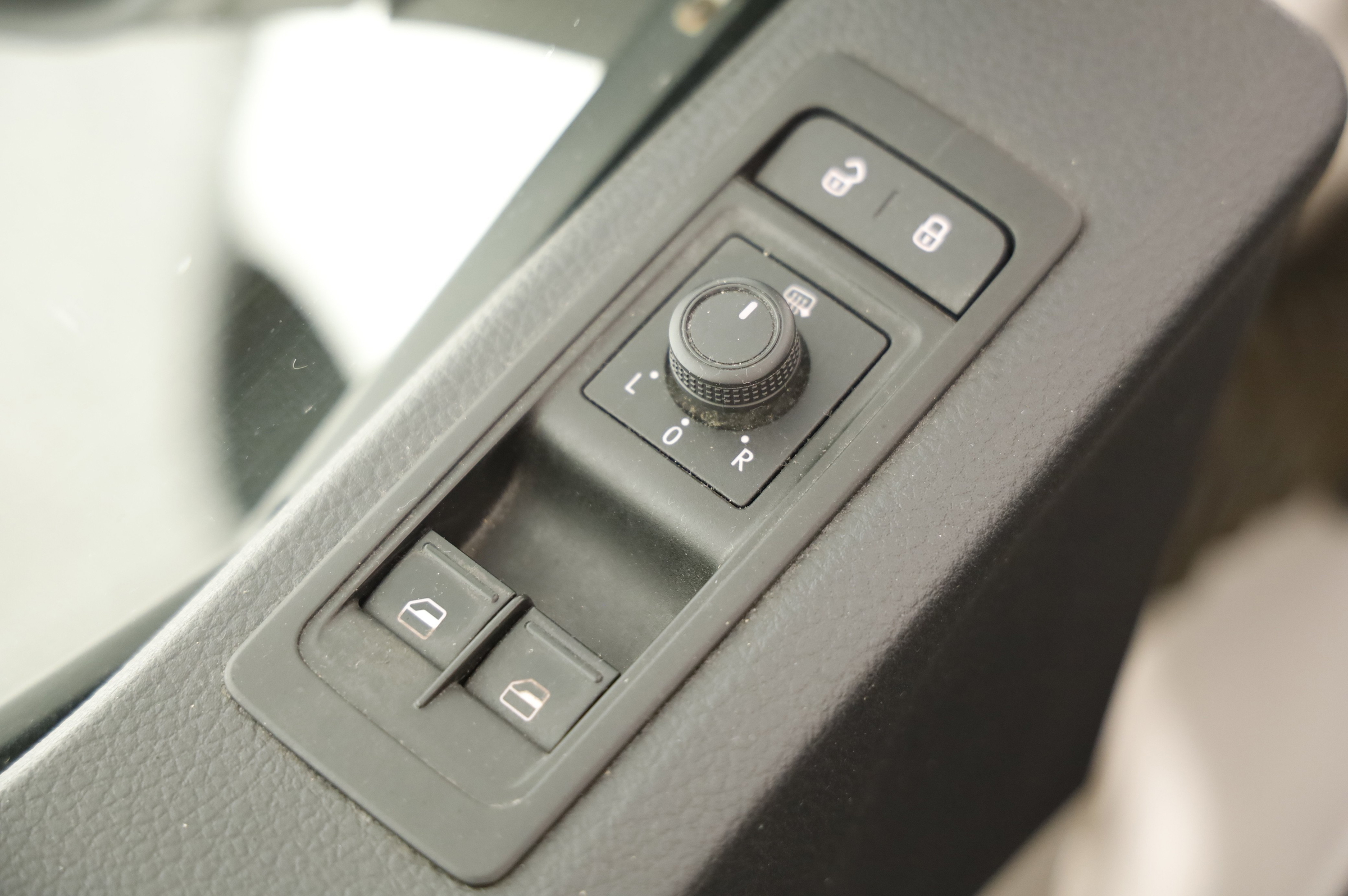 VW T6 Transporter -Kombi 2.0 TDI Kasten lang EcoProfi | Bild 12 von 30