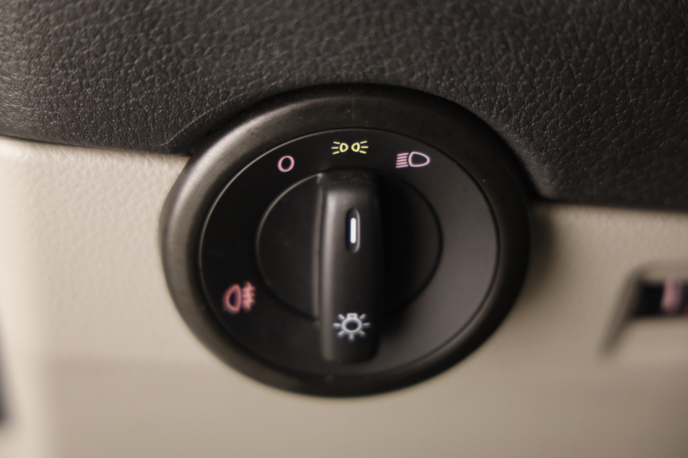 VW T6 Transporter -Kombi 2.0 TDI Kasten lang EcoProfi | Bild 13 von 30