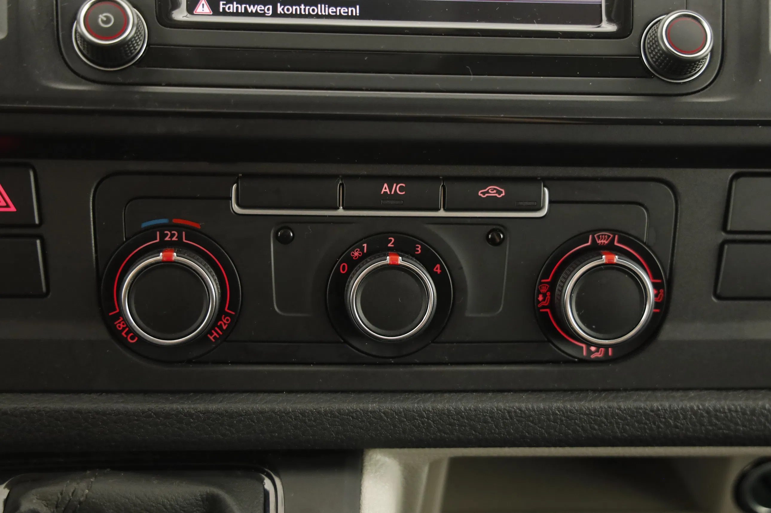 VW T6 Transporter -Kombi 2.0 TDI Kasten lang EcoProfi | Bild 22 von 30