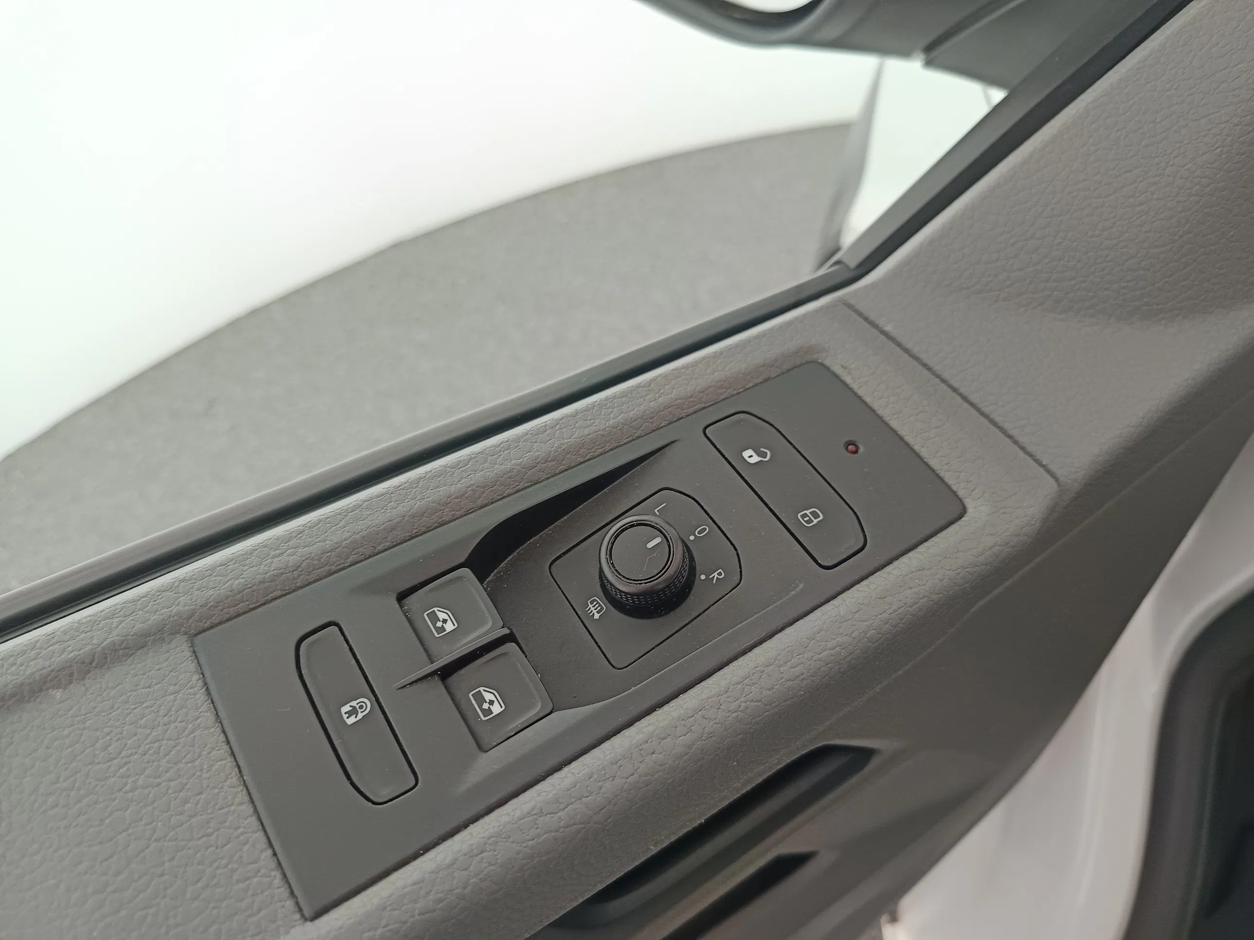 VW T6.1 Transporter 2.0 TDI Kasten FWD PLUS Comfortline EcoProfi | Bild 12 von 31