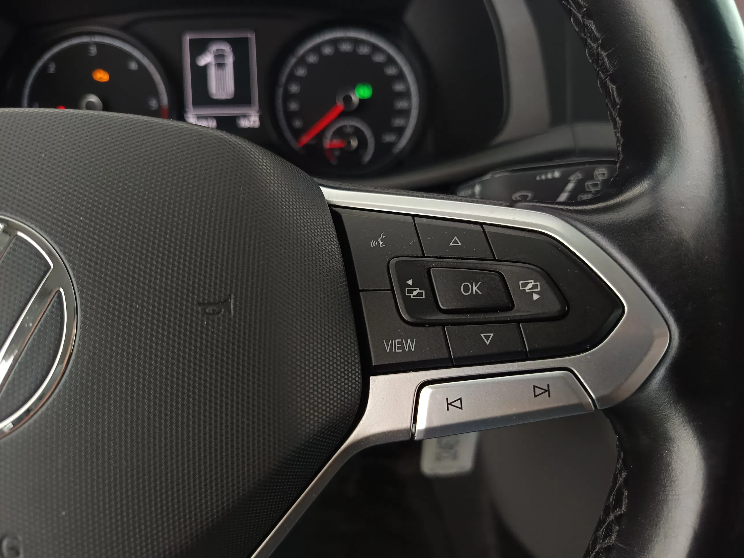 VW T6.1 Transporter 2.0 TDI Kasten FWD PLUS Comfortline EcoProfi | Bild 17 von 31