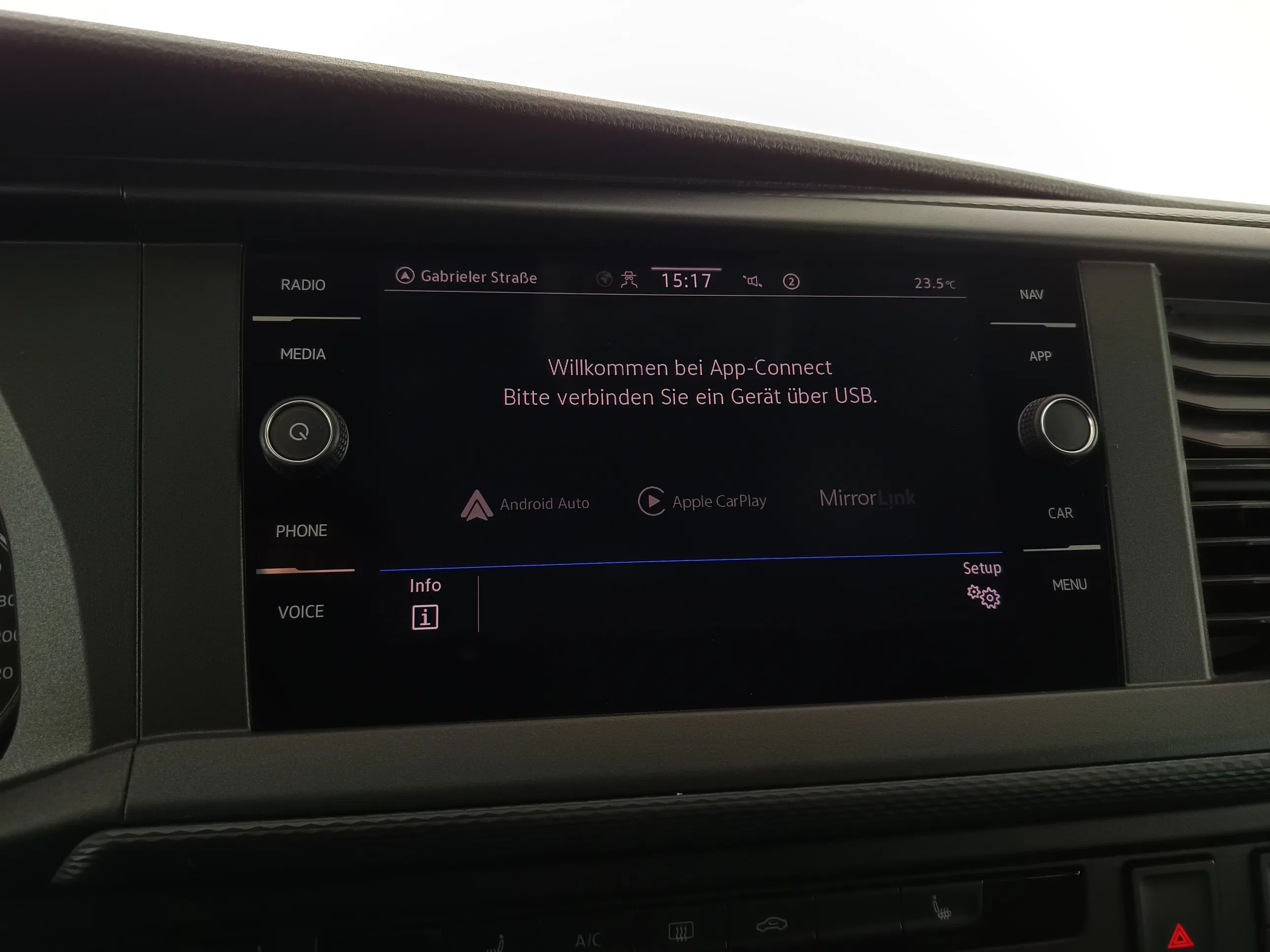 VW T6.1 Transporter 2.0 TDI Kasten FWD PLUS Comfortline EcoProfi | Bild 21 von 31