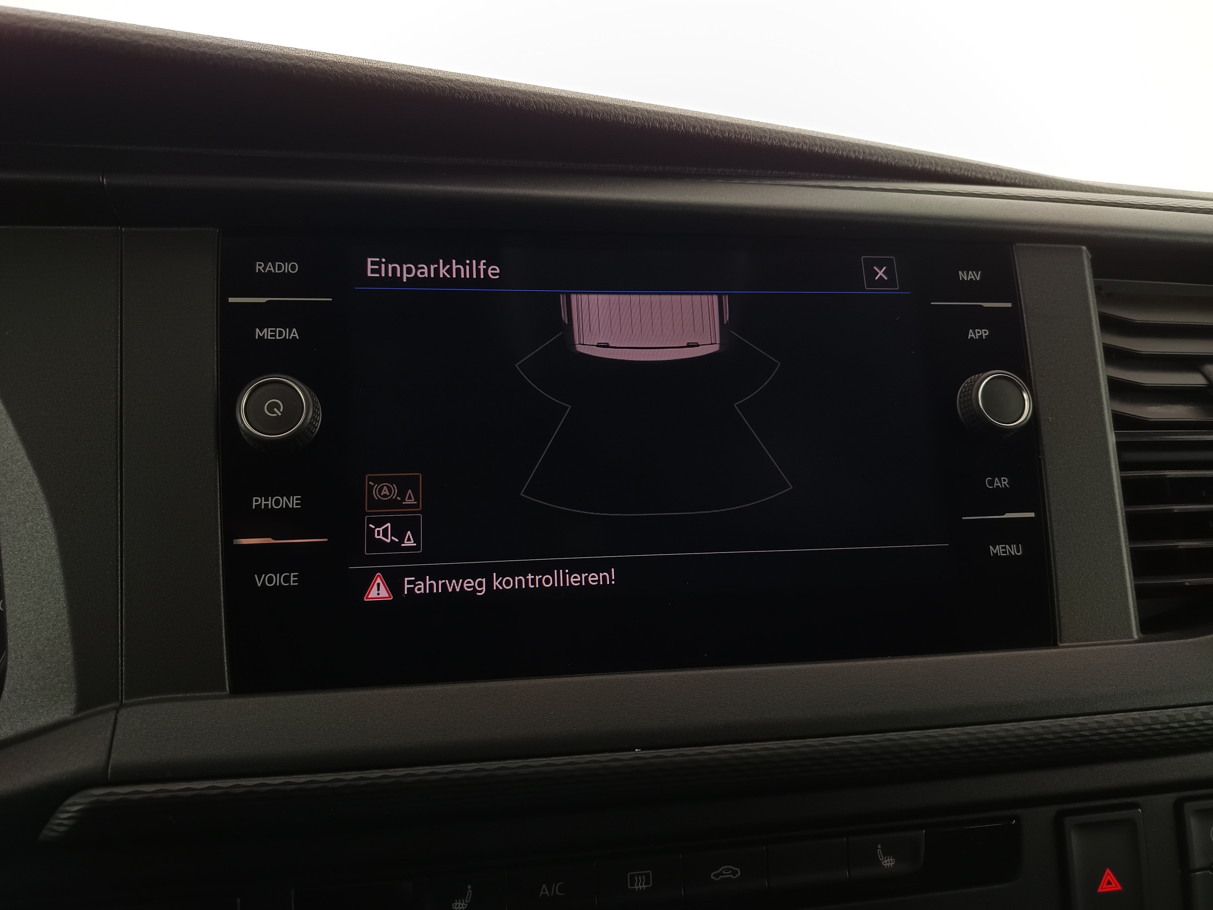 VW T6.1 Transporter 2.0 TDI Kasten FWD PLUS Comfortline EcoProfi | Bild 25 von 31