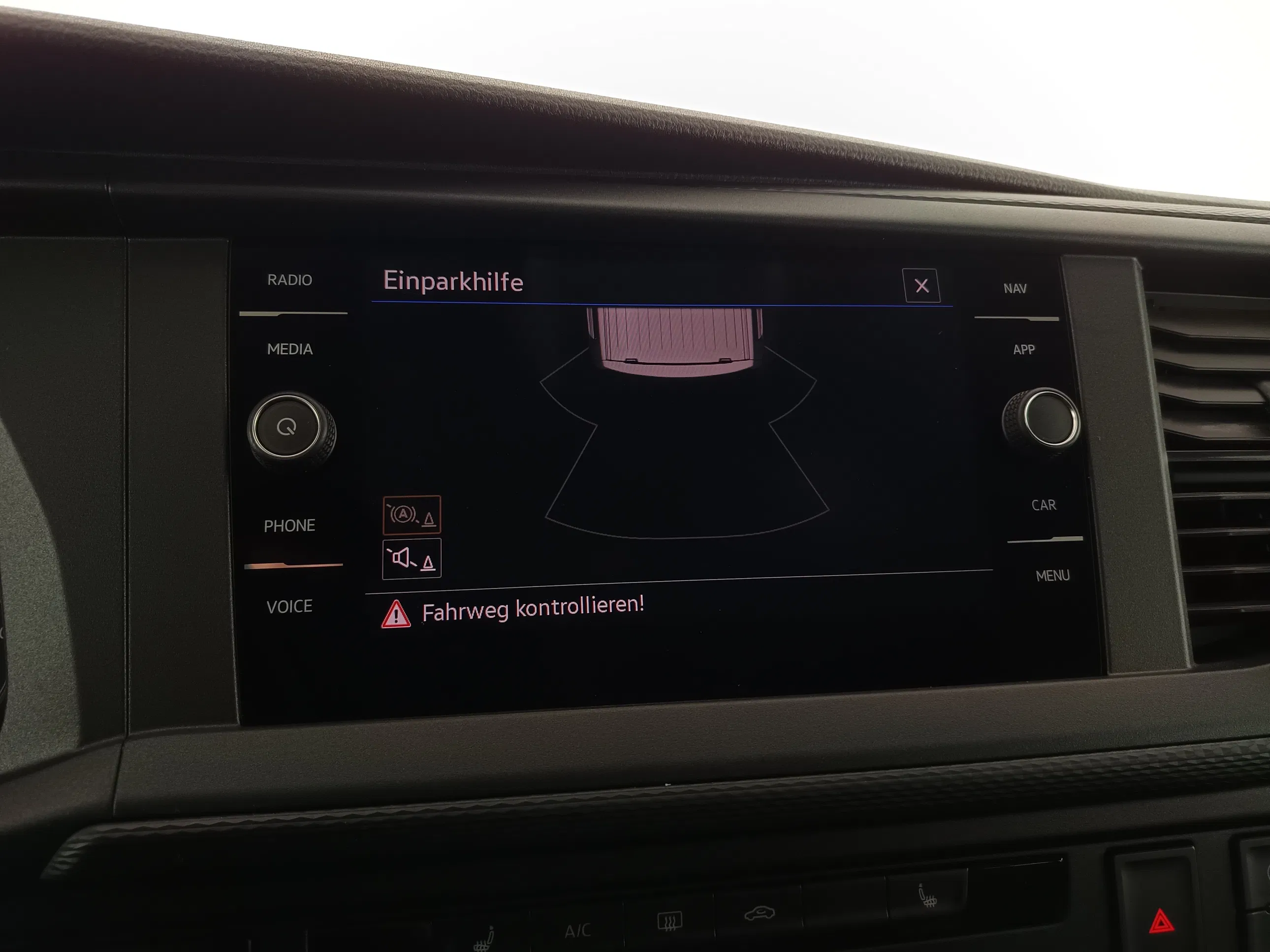 VW T6.1 Transporter 2.0 TDI Kasten FWD PLUS Comfortline EcoProfi | Bild 25 von 31