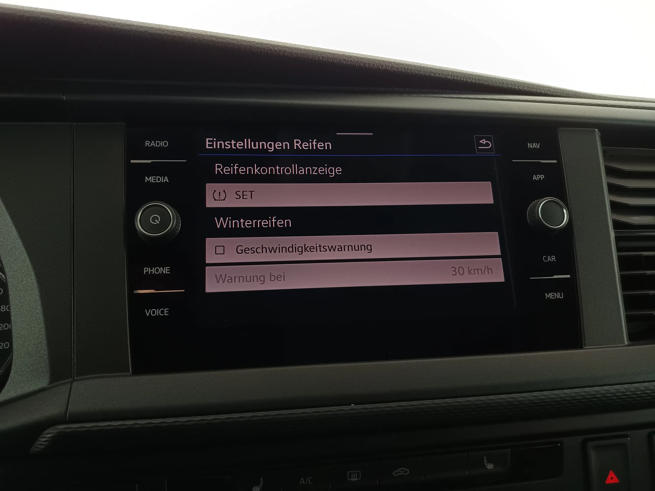 VW T6.1 Transporter 2.0 TDI Kasten FWD PLUS Comfortline EcoProfi | Bild 26 von 31