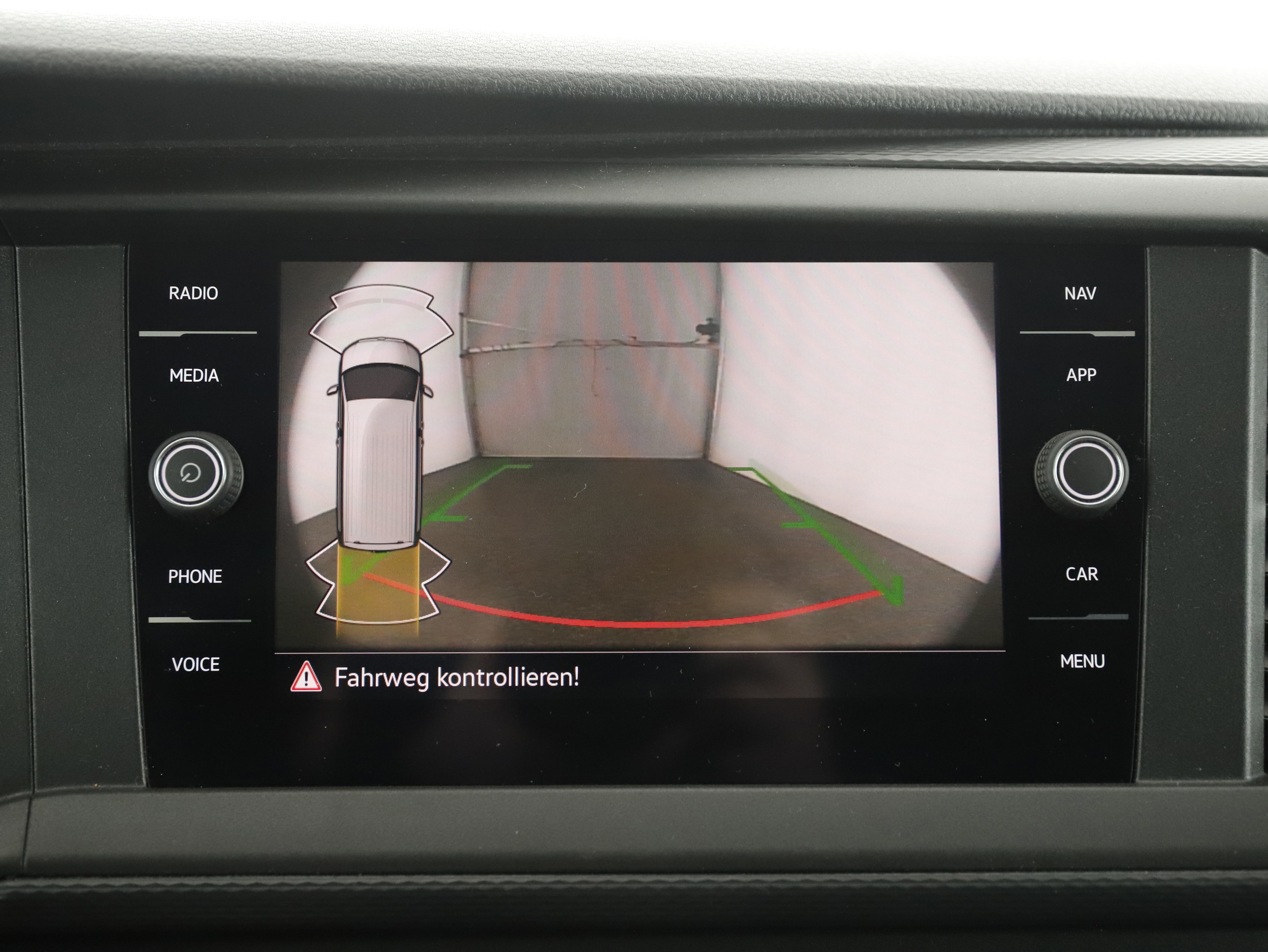 VW T6.1 Transporter 2.0 TDI Kasten FWD EcoProfi | Bild 13 von 18