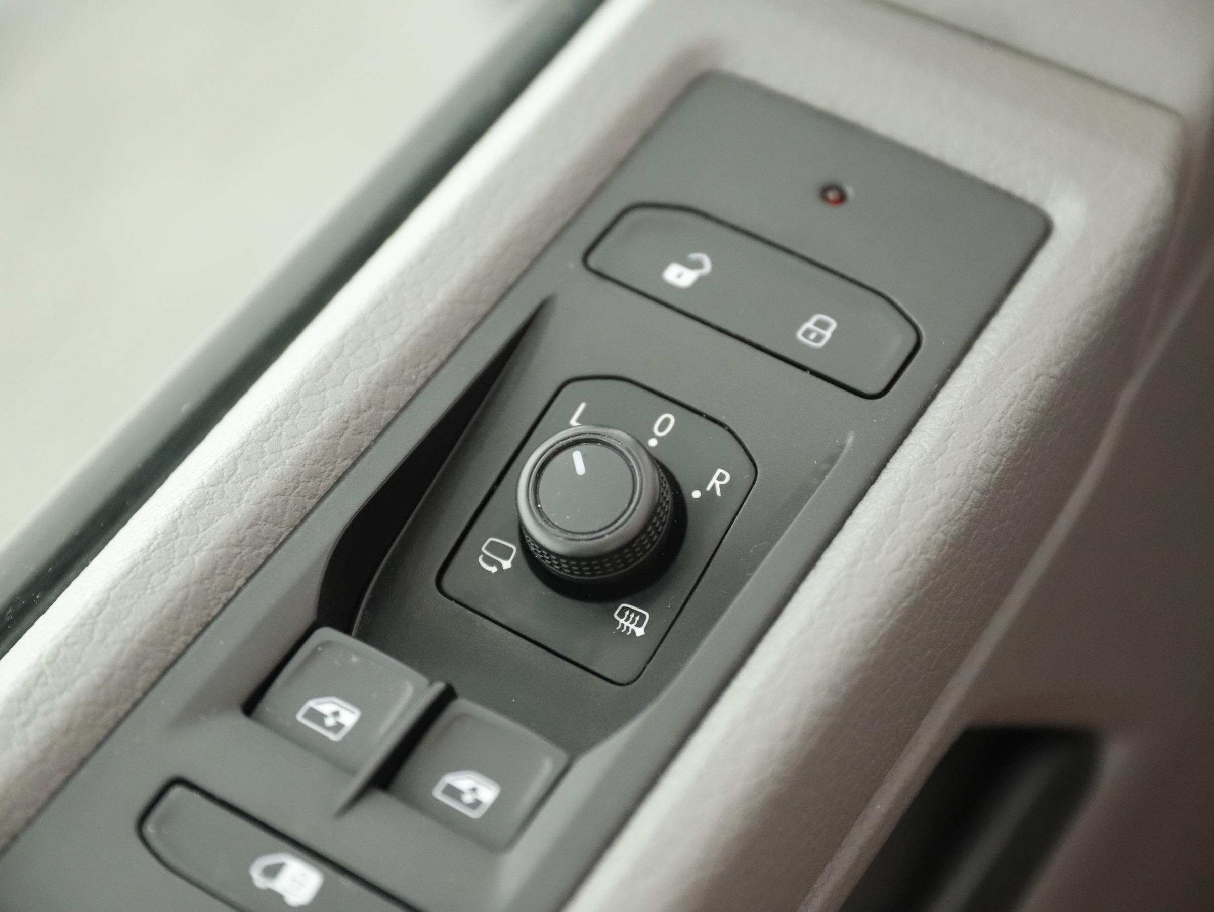 VW T6.1 Transporter 2.0 TDI Kasten FWD EcoProfi | Bild 6 von 18