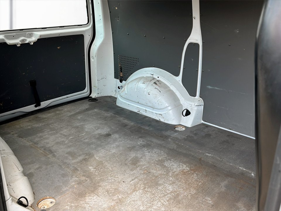 VW T6.1 Transporter 2.0 TDI | Bild 15 von 18