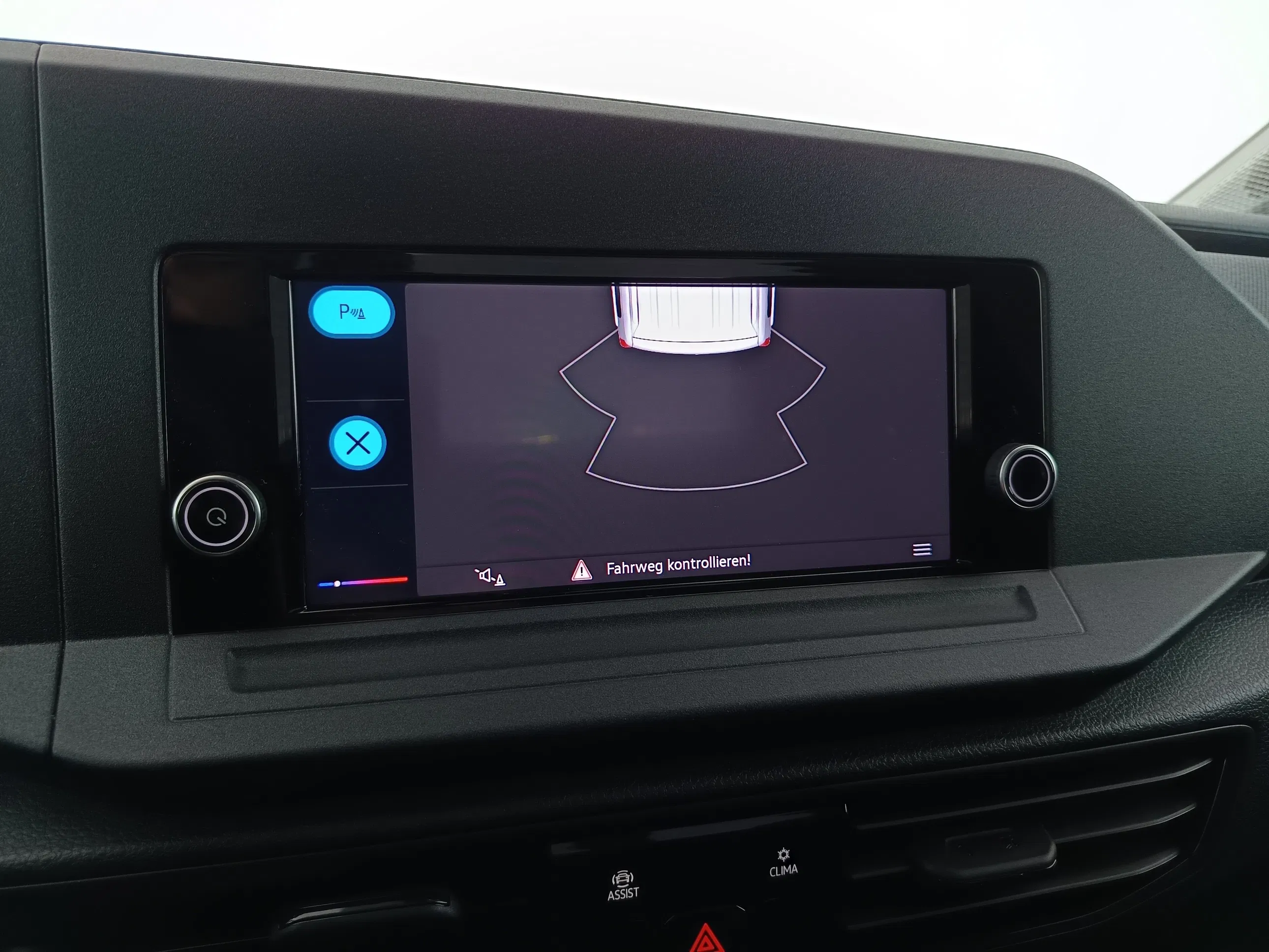 VW Caddy Cargo TDI | Bild 19 von 28