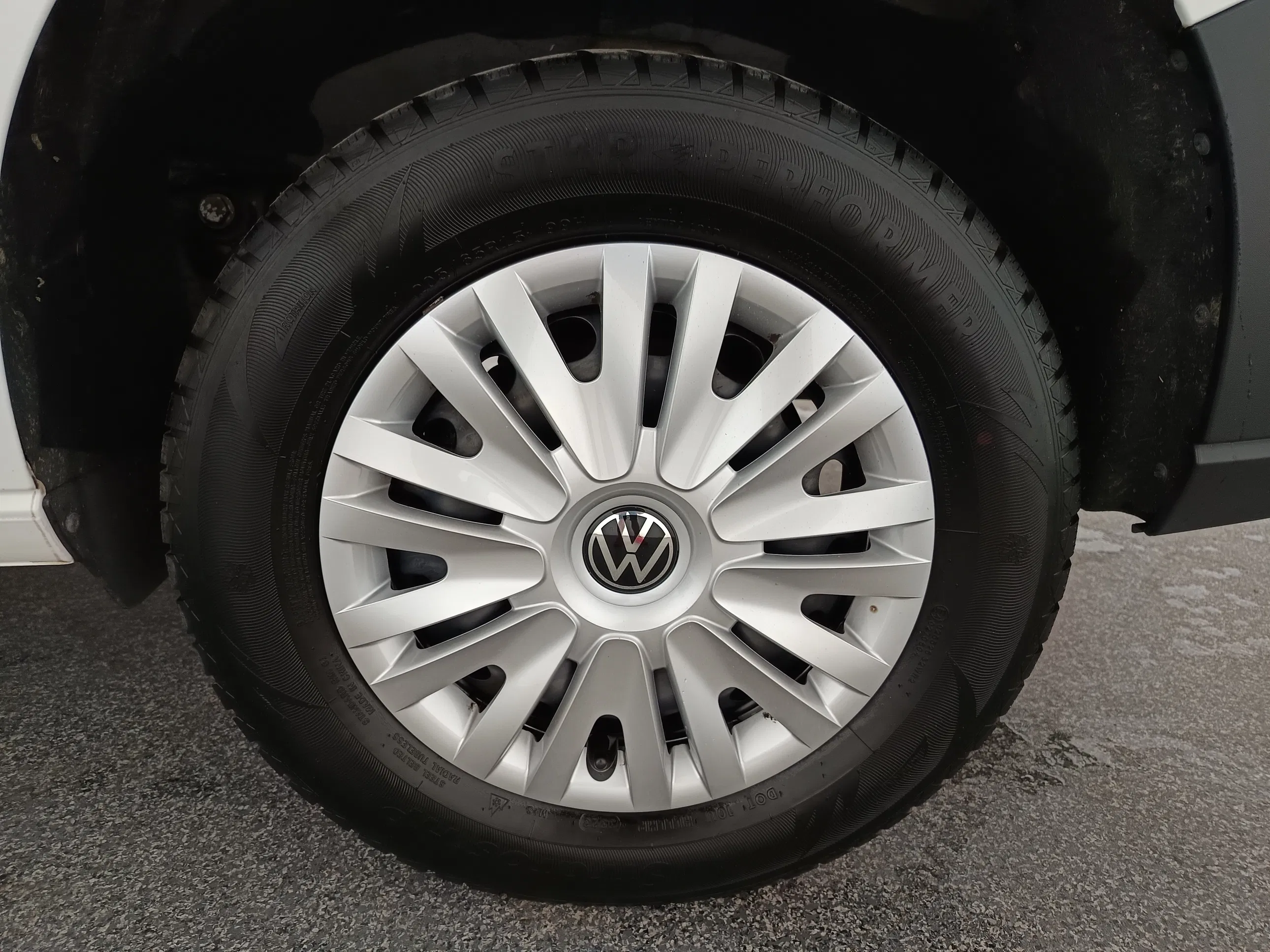 VW Caddy Cargo TDI | Bild 10 von 28