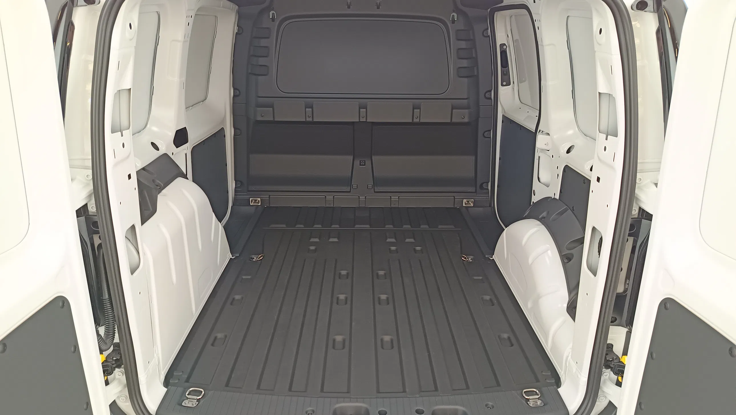 VW Caddy | Bild 24 von 24