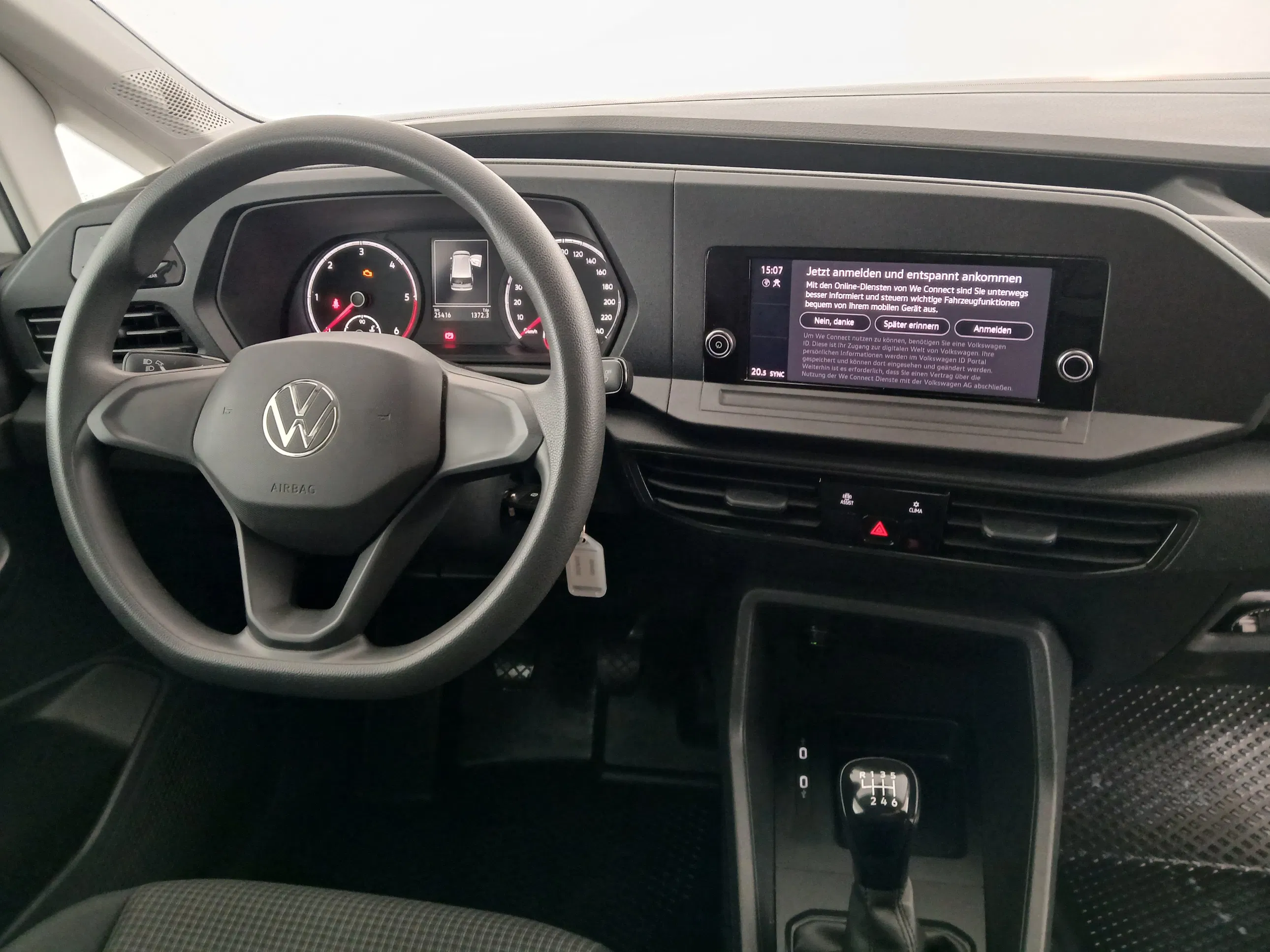 VW Caddy 2.0 TDI Cargo | Bild 14 von 23