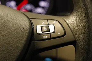 VW Crafter 30 2.0 TDI Kasten FWD mittellang | Thumbnail 14 von 25