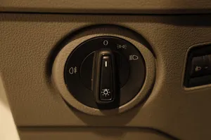 VW Crafter 30 2.0 TDI Kasten FWD mittellang | Thumbnail 9 von 25