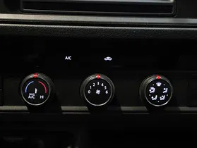 VW Crafter 35 2.0 TDI Kasten FWD mittellang Hochdach | Thumbnail 13 von 25